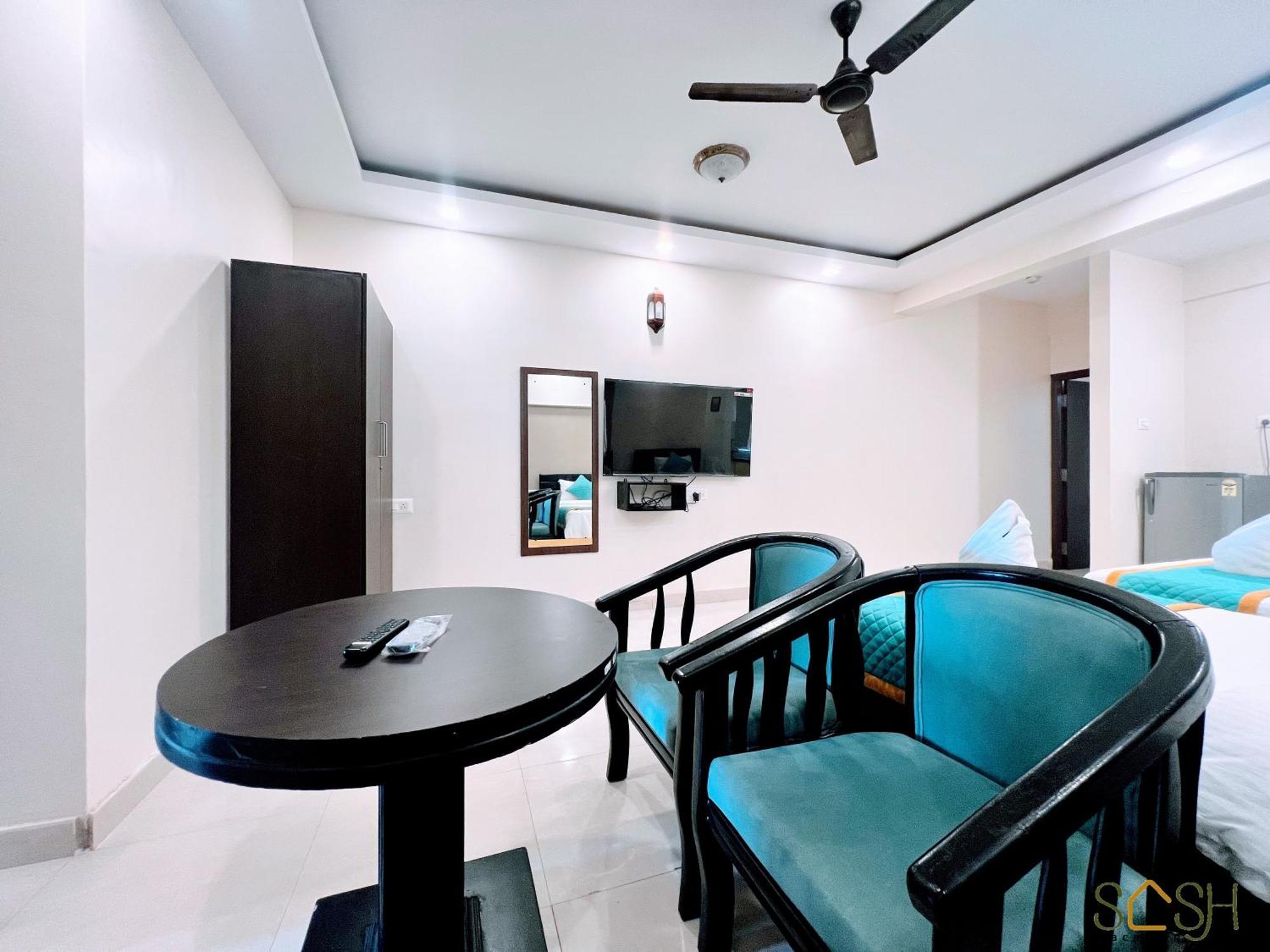Well-equipped Ac, Wifi, Smart Tv &