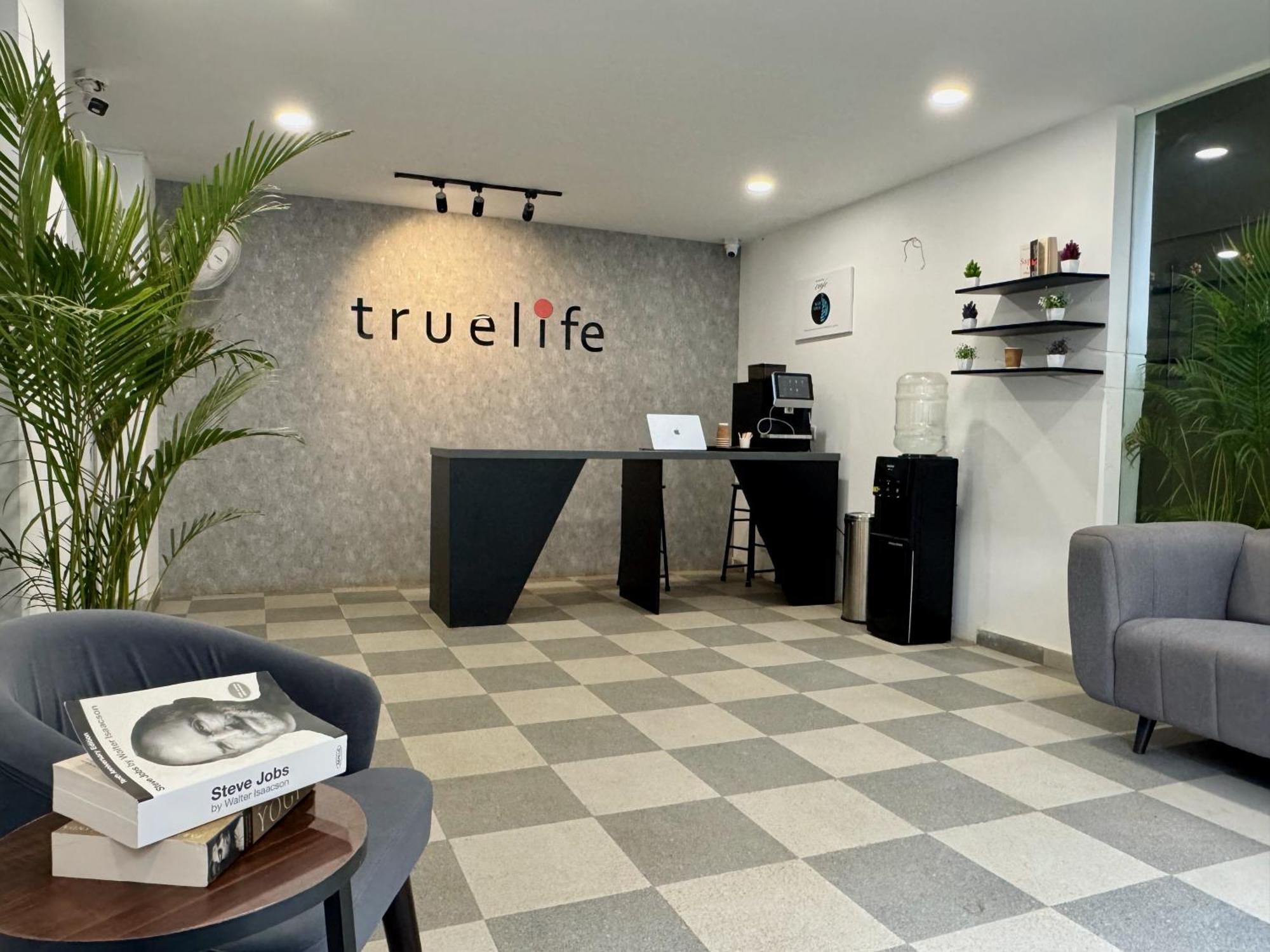 Truelife Whitefield - Premium 1 Bhk - Prime Location - Easy Access To Main Rd - Metro - Itpl - Fast Wifi - Kitchen - Smart Tv - Power Backup - Park - Garden Views Apartment