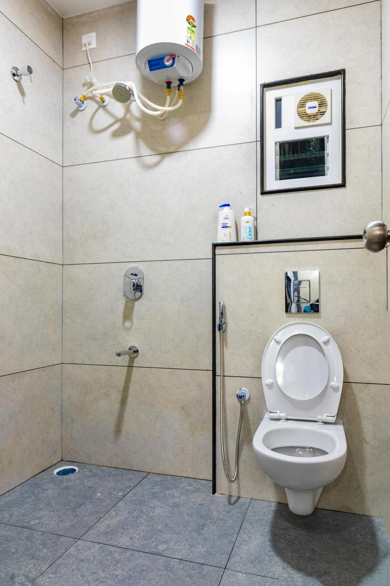 Buteak Btm Layout Hotel
