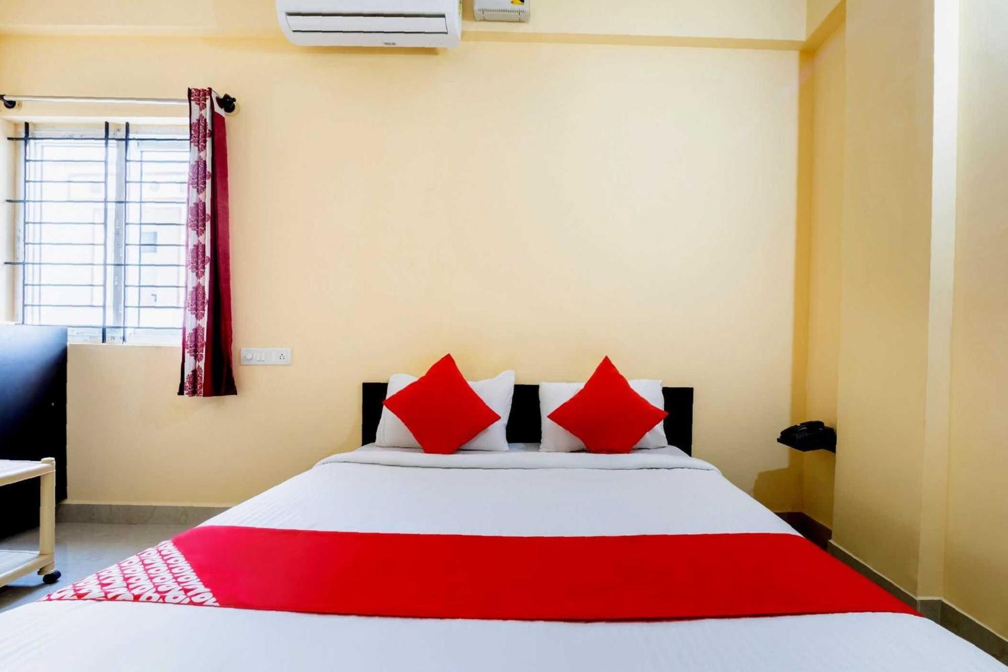 O Ashraya Comforts 4* Bangalore
