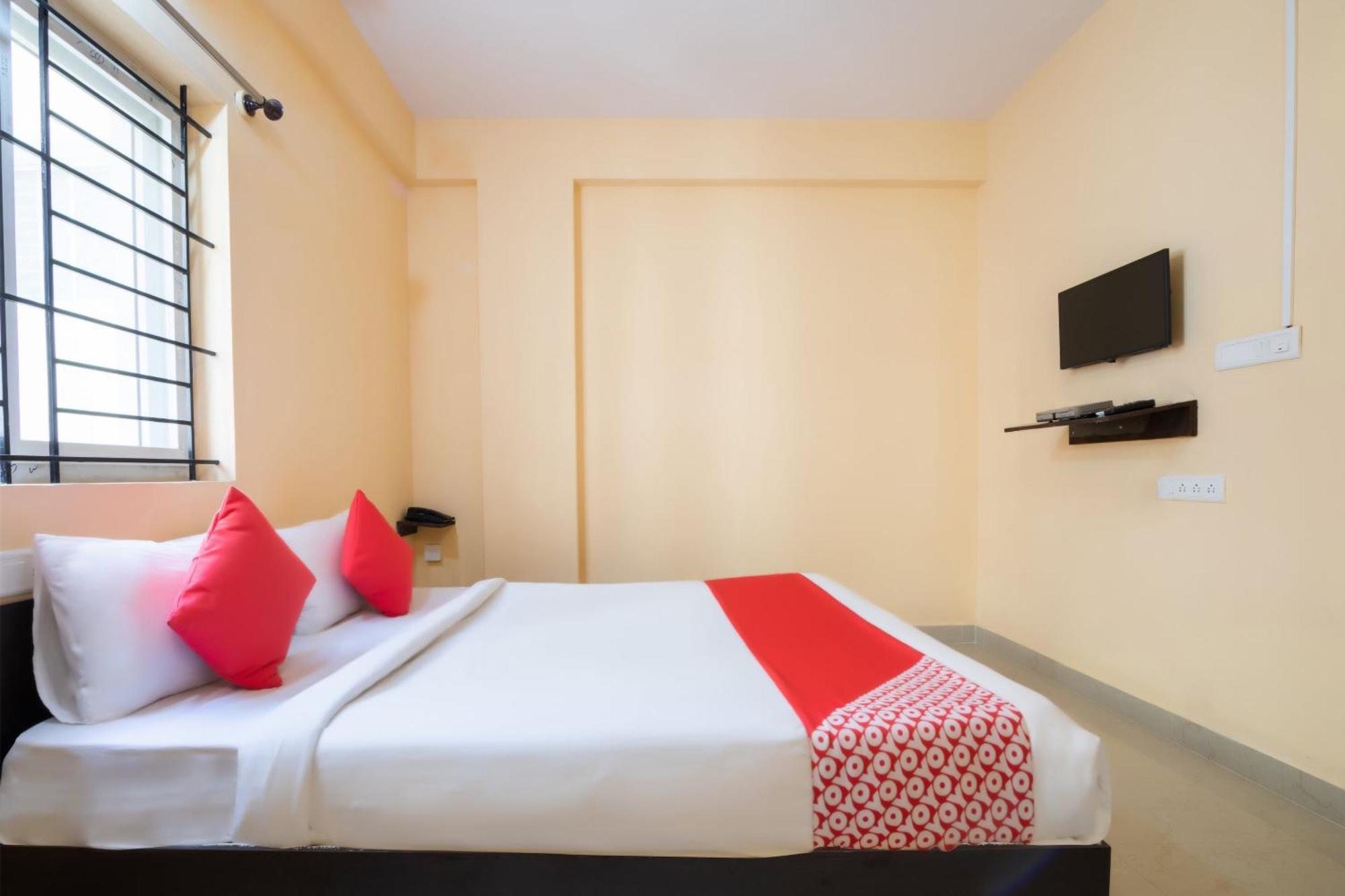 Hotel O Ashraya Comforts 4*