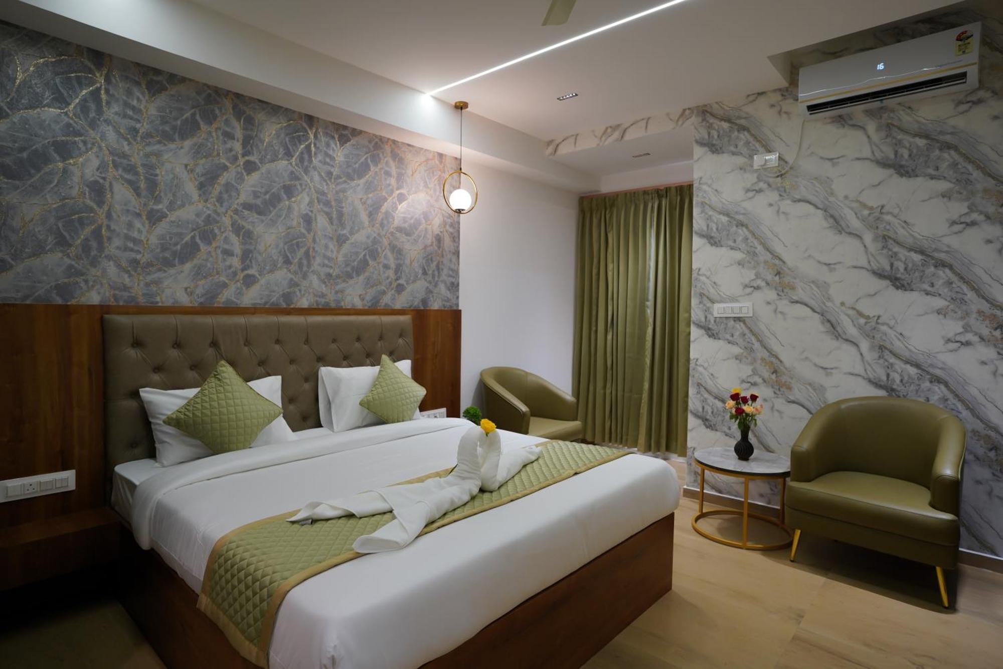 Visthara A Unit Of Suraksha Hotel 3*