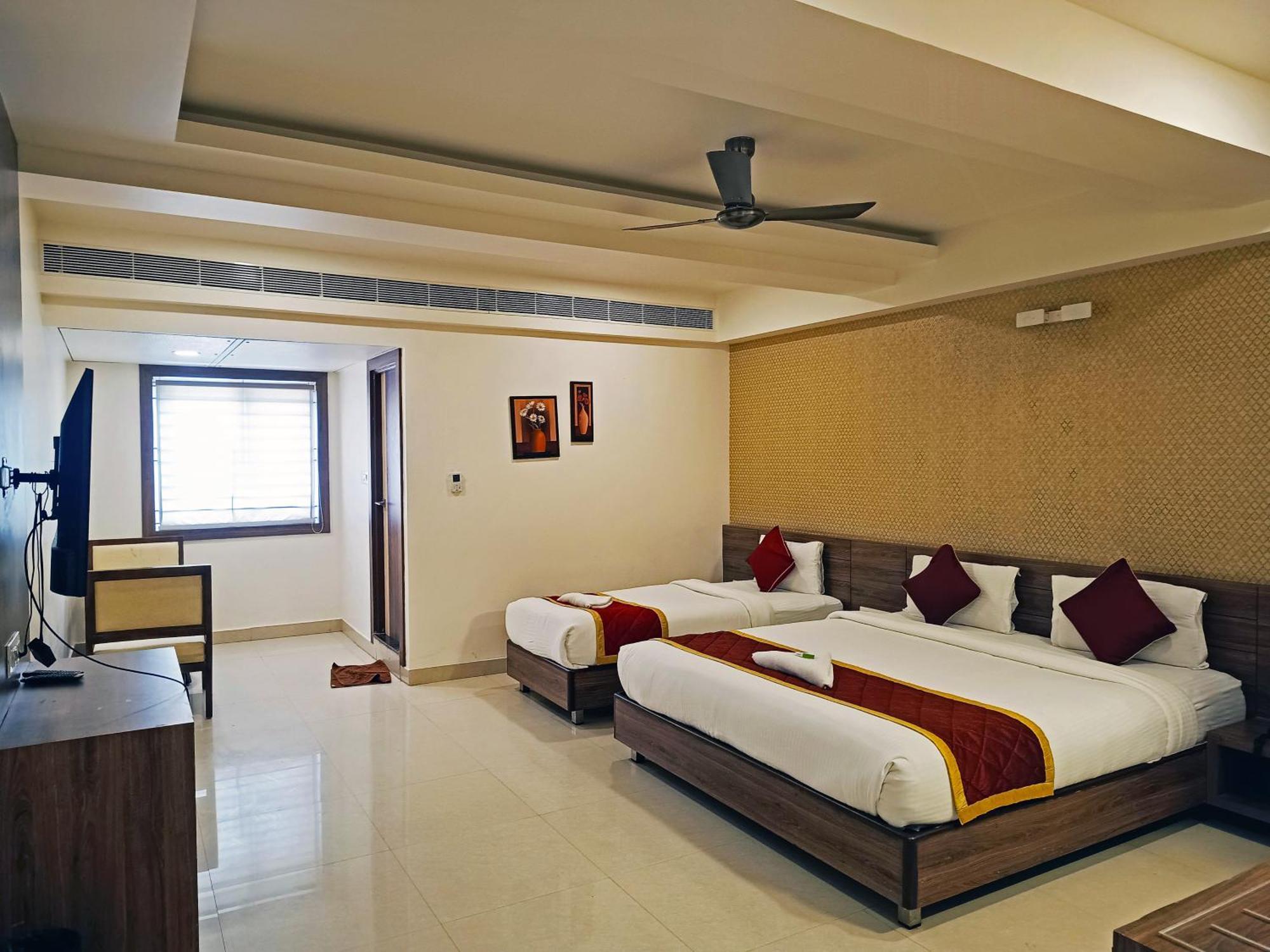 Hotel G Comforts Electronics 2*