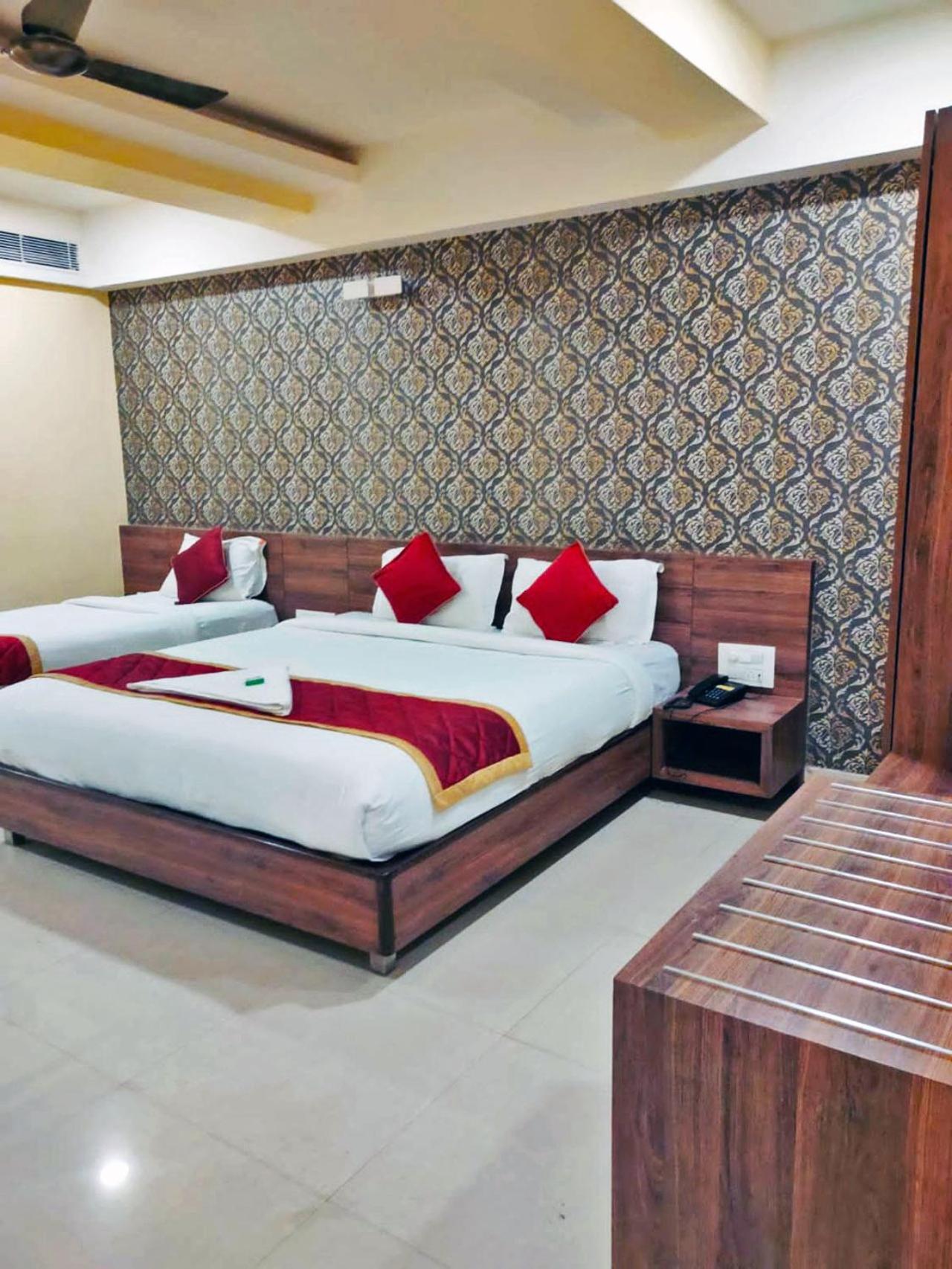 Hotel G Comforts Electronics 2*