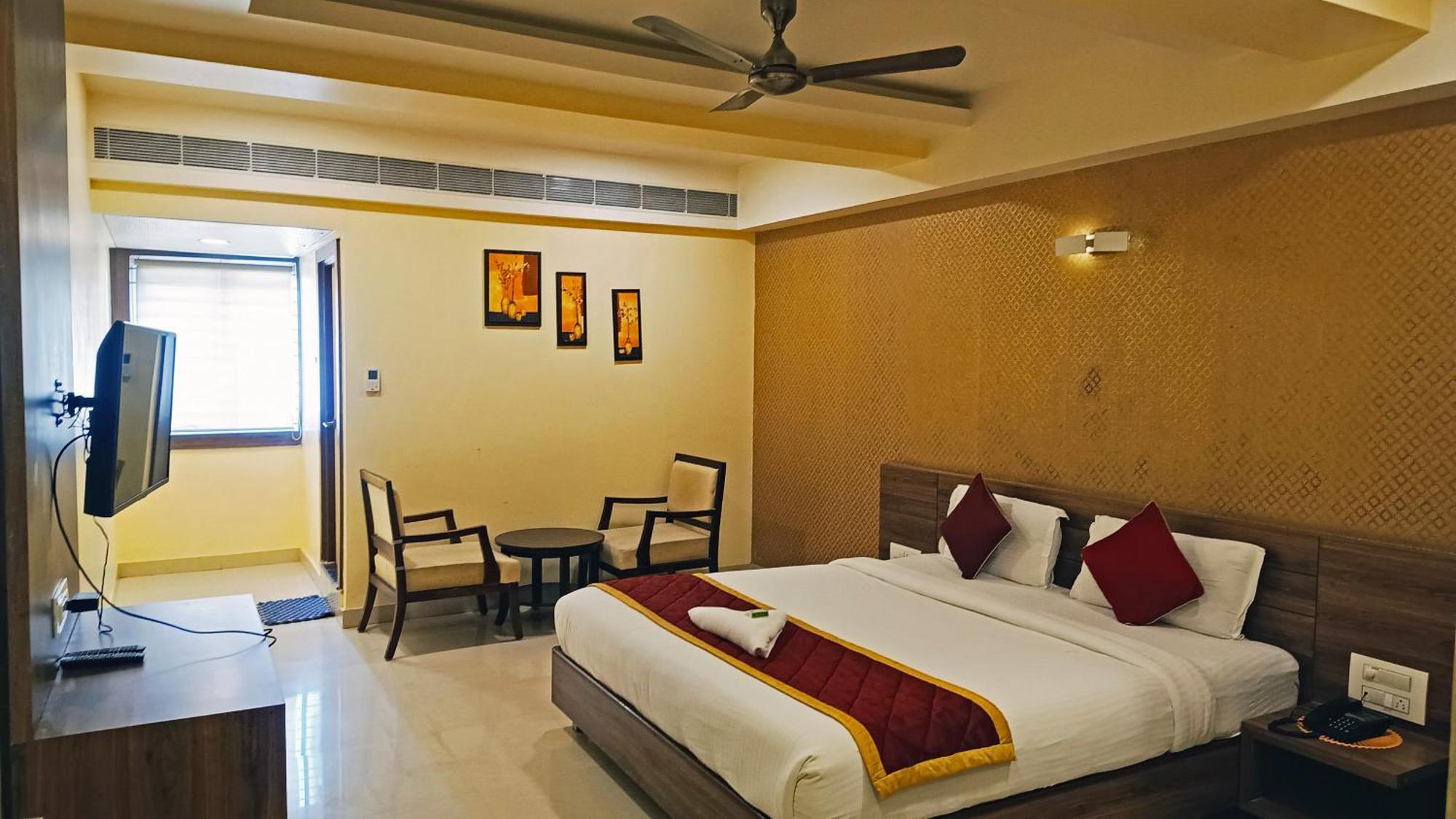 G Comforts Electronics Hotel