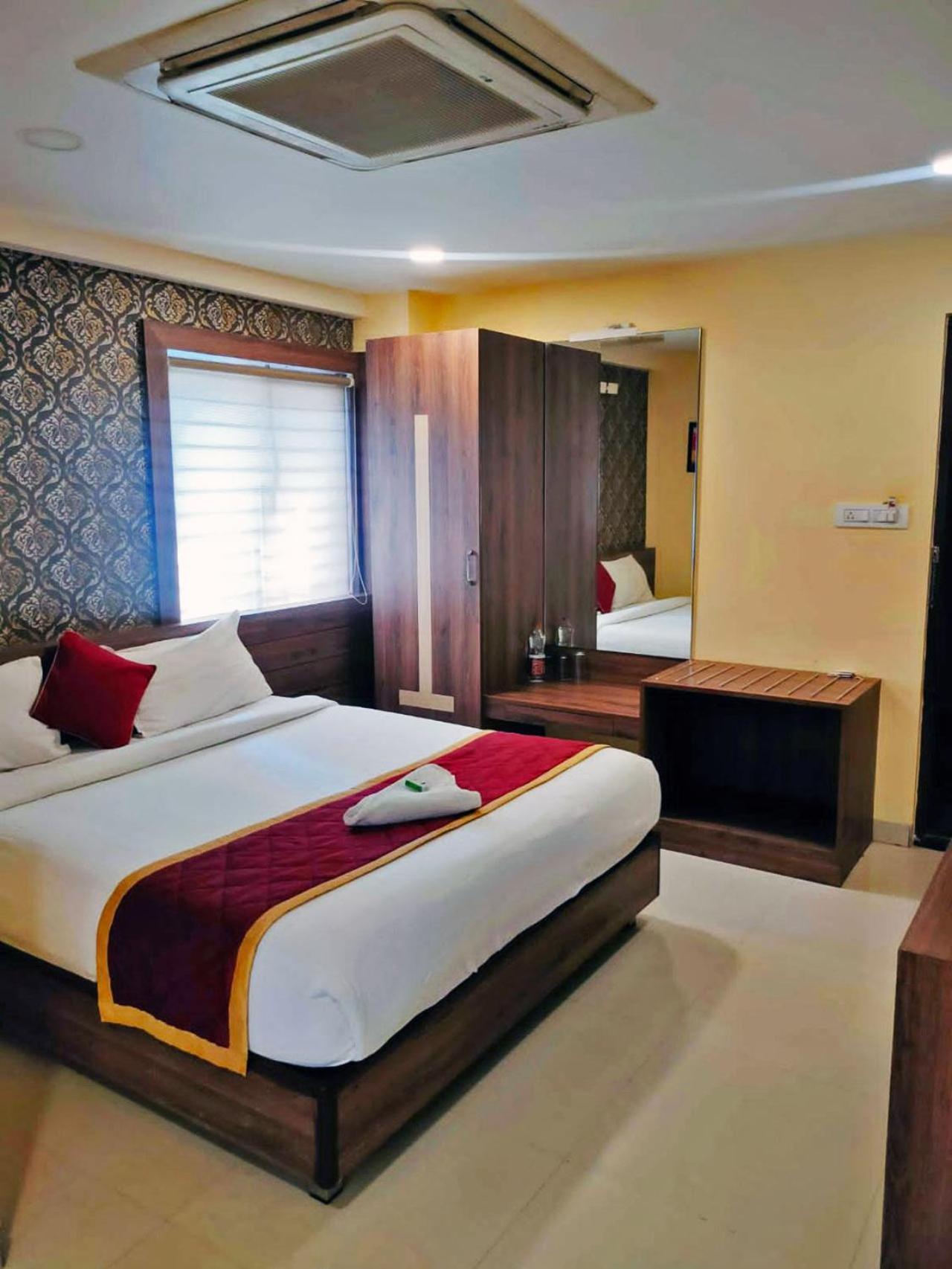 G Comforts Electronics Hotel 2*