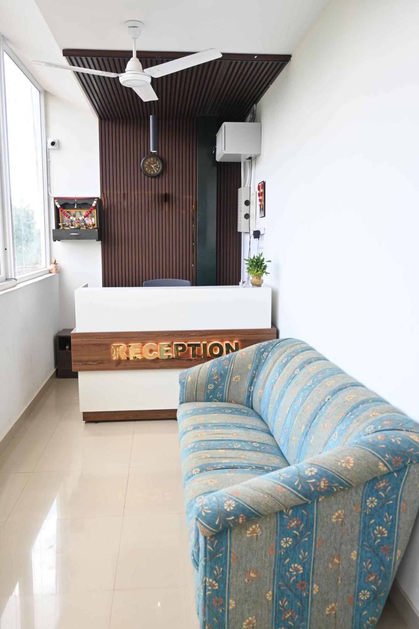 Smt Hotel
