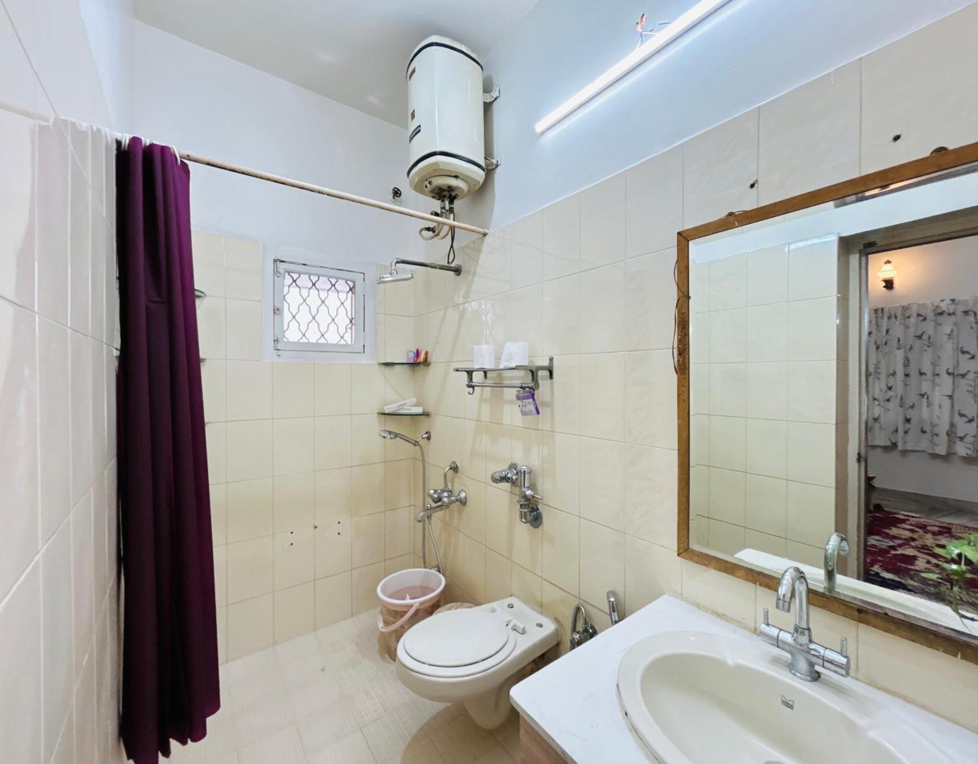 Regal Saphire 5 Bhk Luxury *