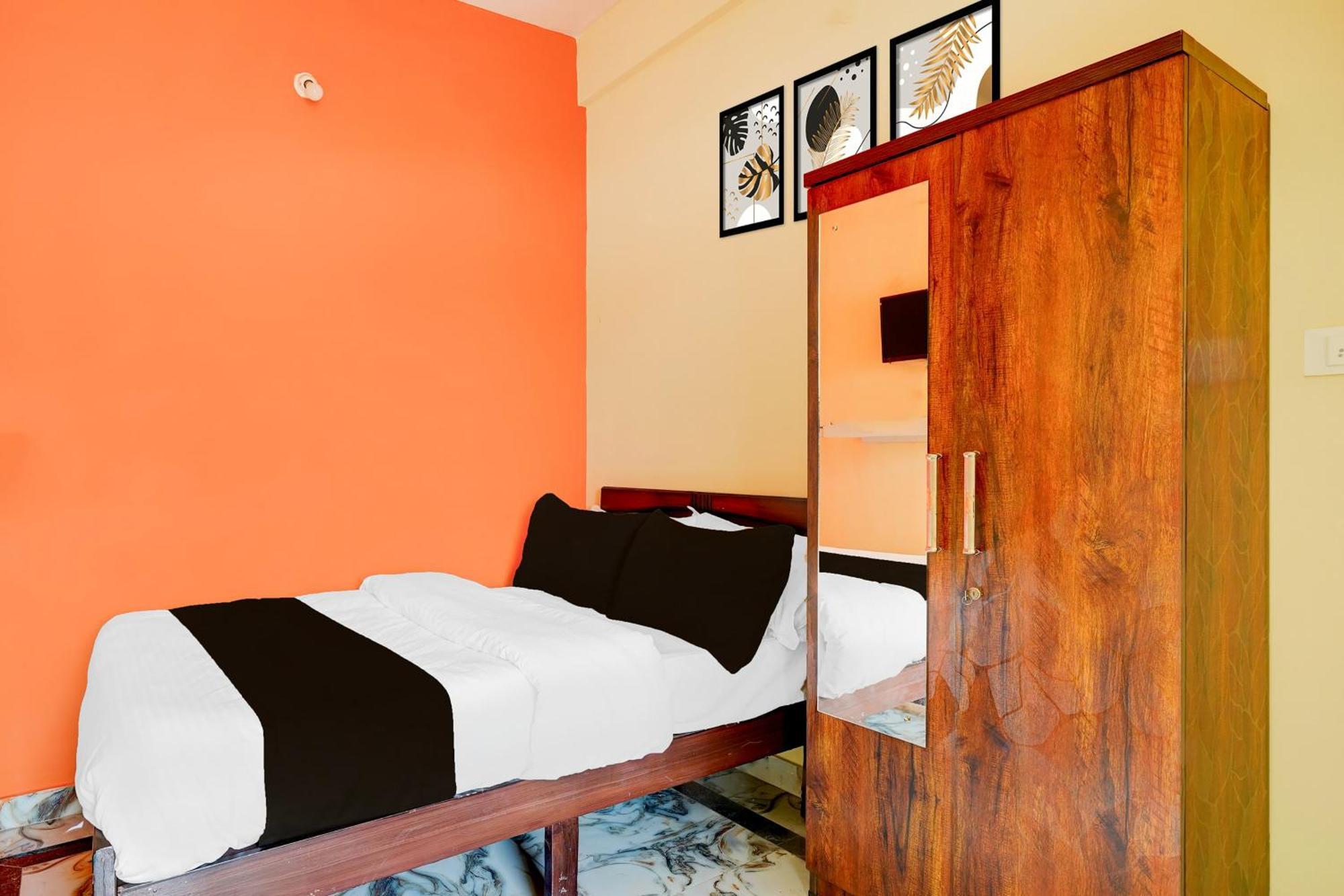 Super O Ramachandrapuram Formerly Known Nataraja Boarding & Hotel