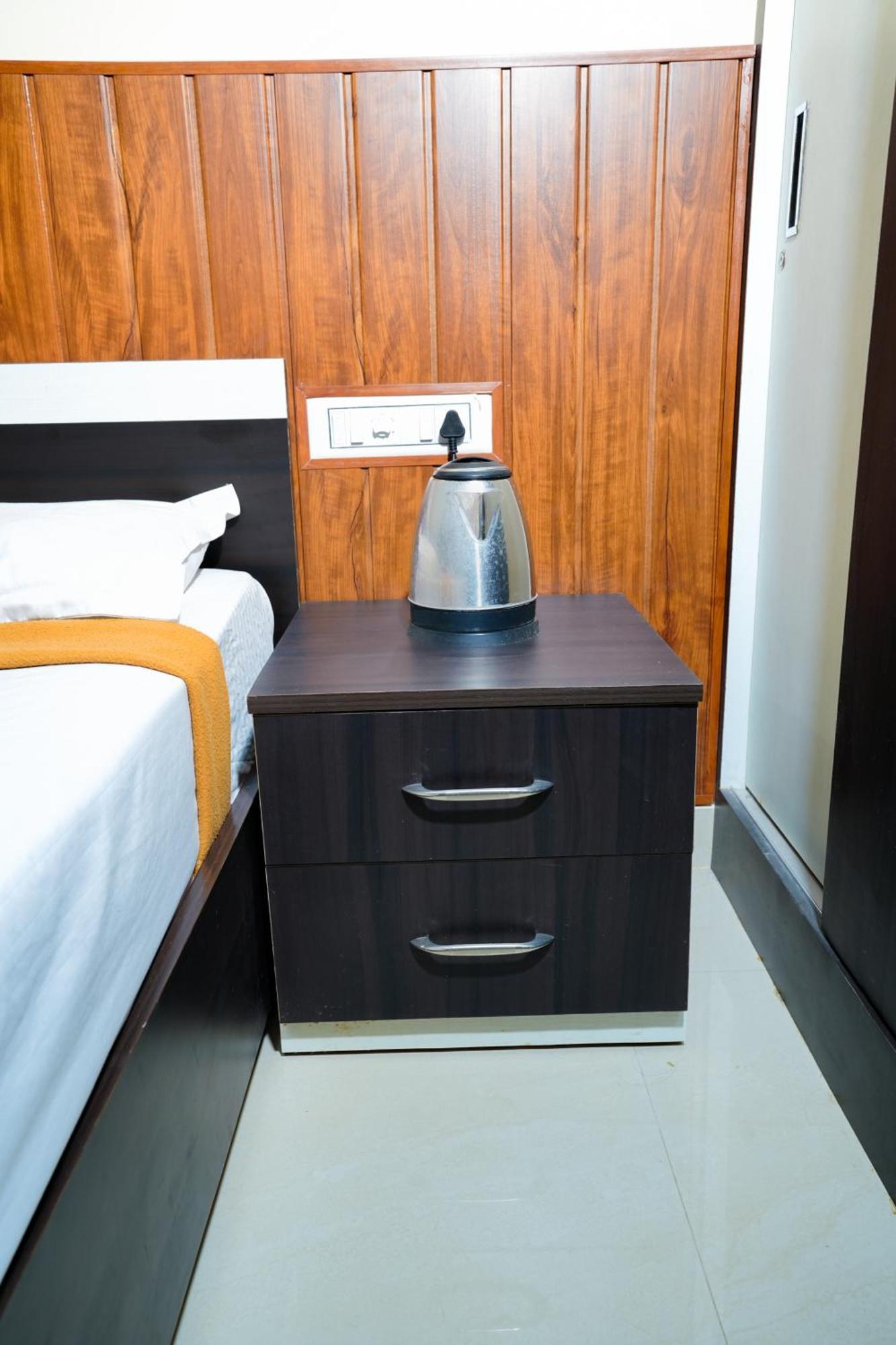 Serviced With Kitchen Near Manyata Tech Park, Bhartiya - Kothanur,