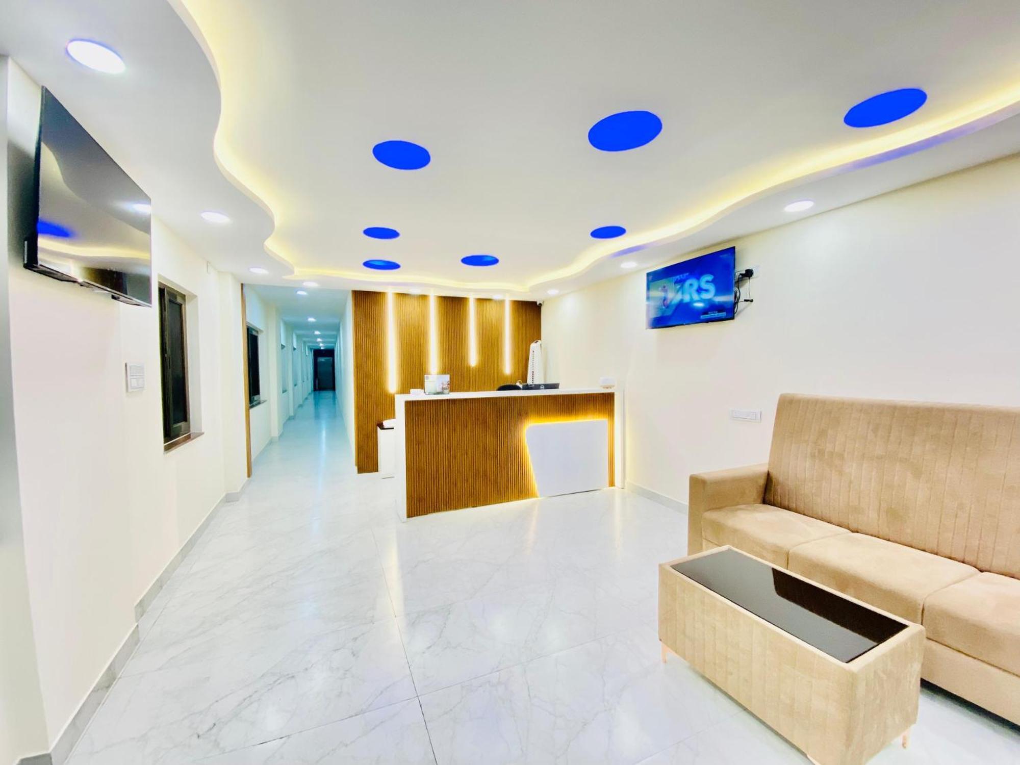 Sahara Tree Hotel 3*