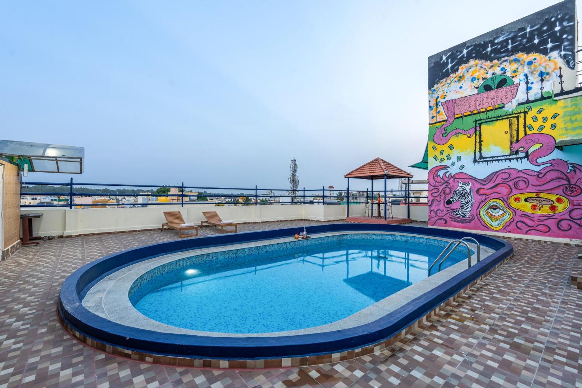 Homestay 4 Bhk Luxury Penthouse- Sliceinn Velvet, Wilson Garden, Bangalore