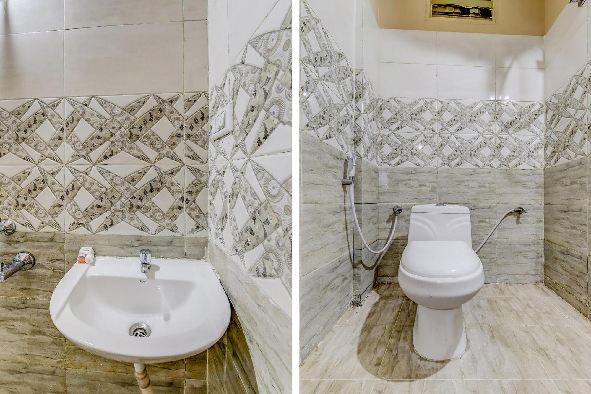 Hotel O Royal King 4*