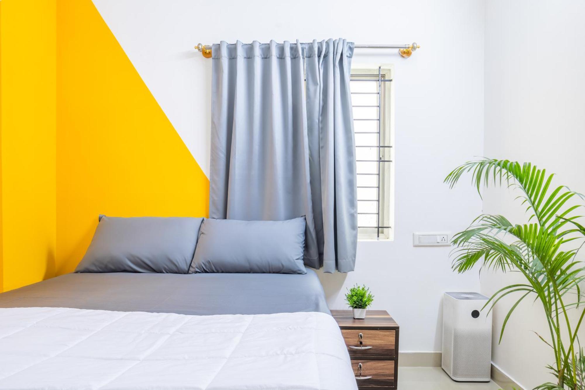 Housr Garrett Hebbal Near Manyata Tech Park Apartment Bangalore