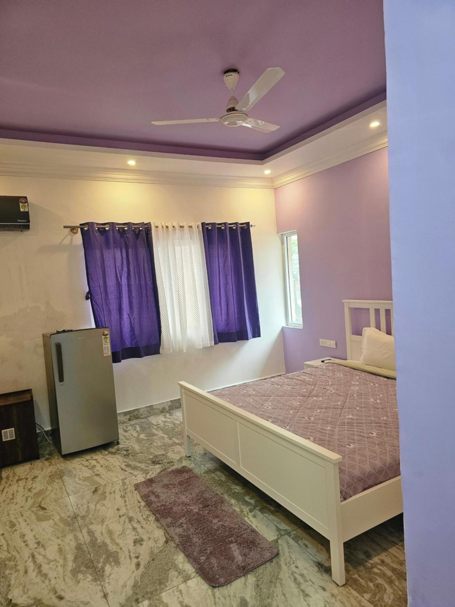 Capsule hotel Lavender By Indiranagar Metro *