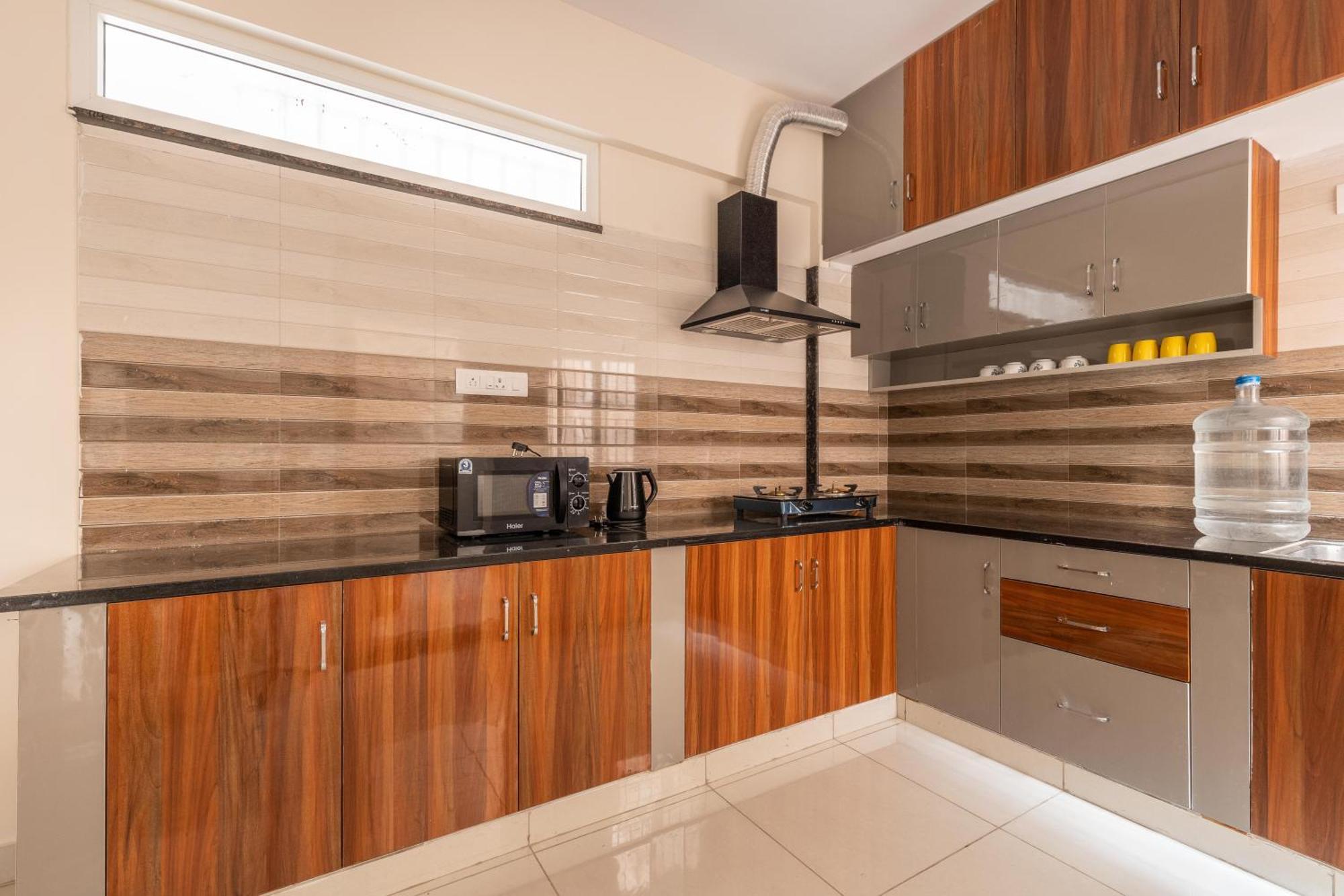 Aparthotel Pinnacle Serviced *