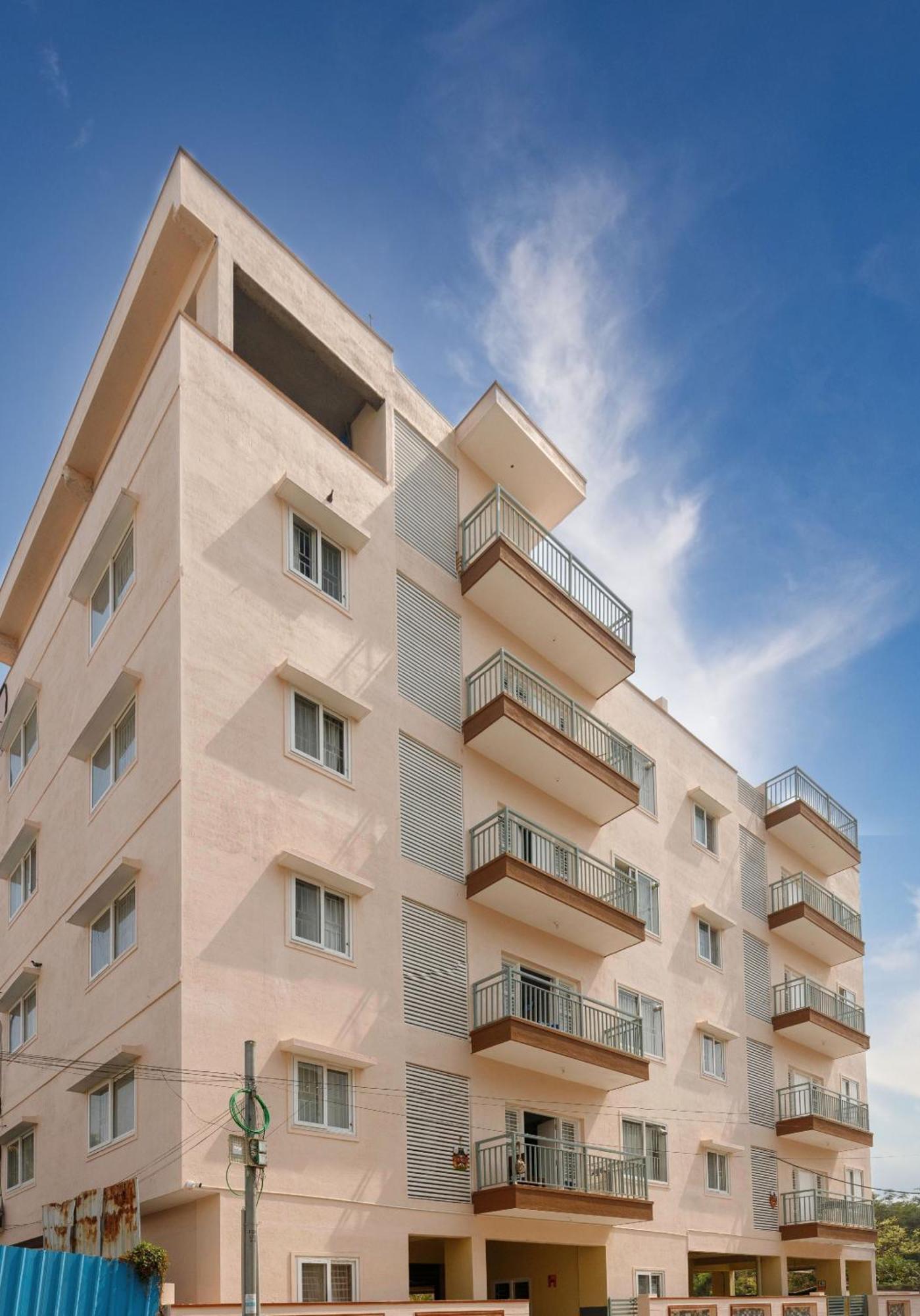 Aparthotel Pinnacle Serviced *