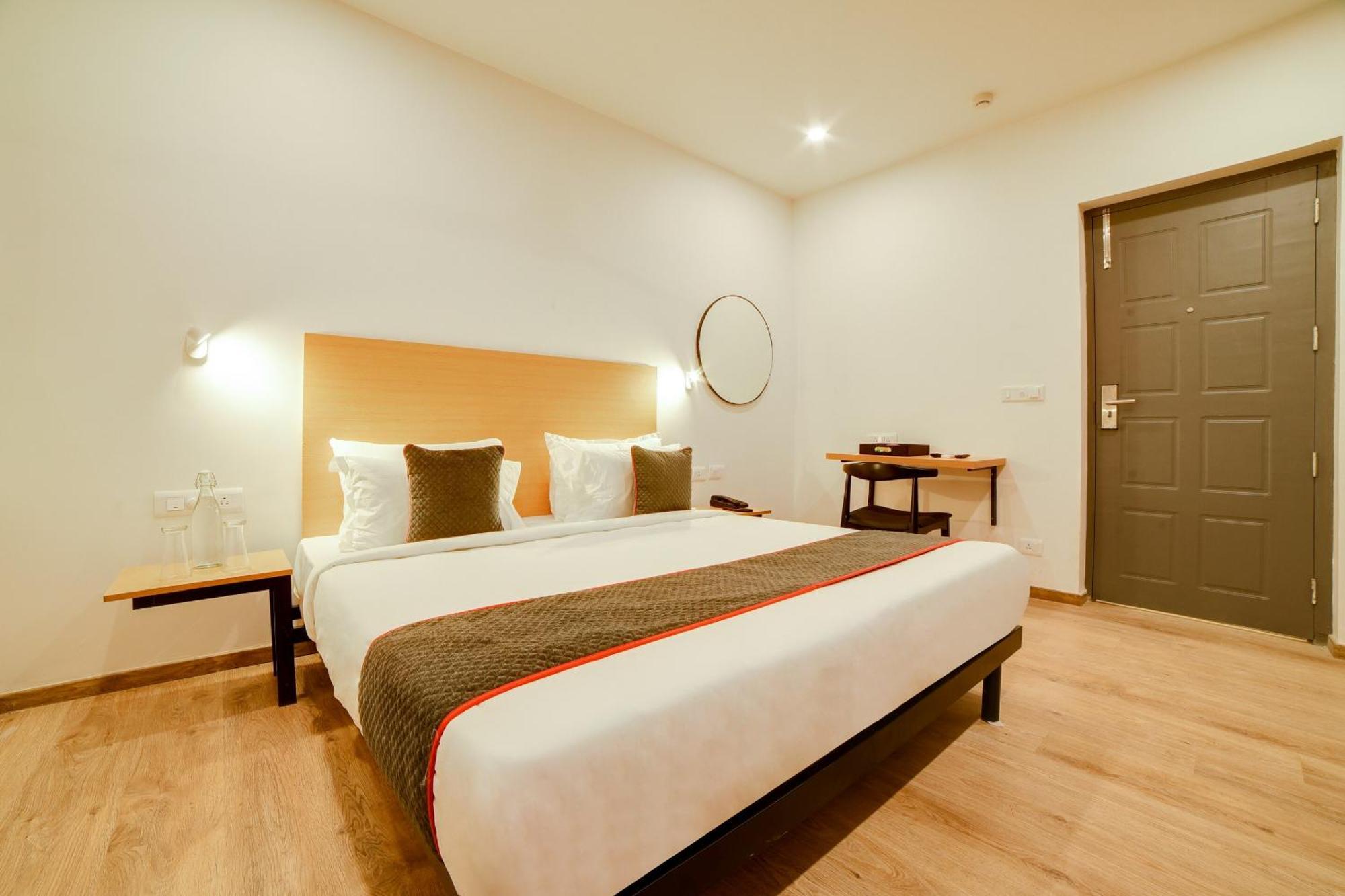 Hotel Super Townhouse Hosur Main Road Bommanahalli Near Gopalan Innovation Mall