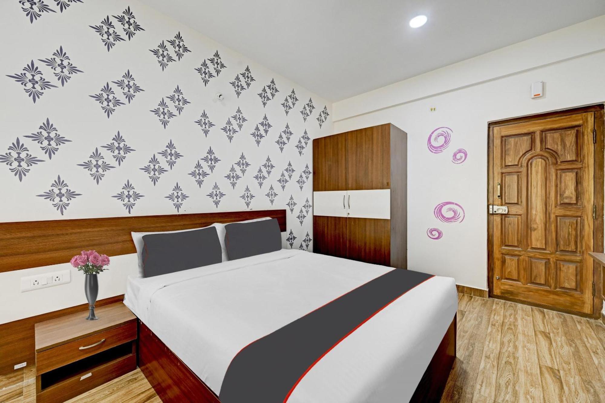 Hotel Capital O Venue