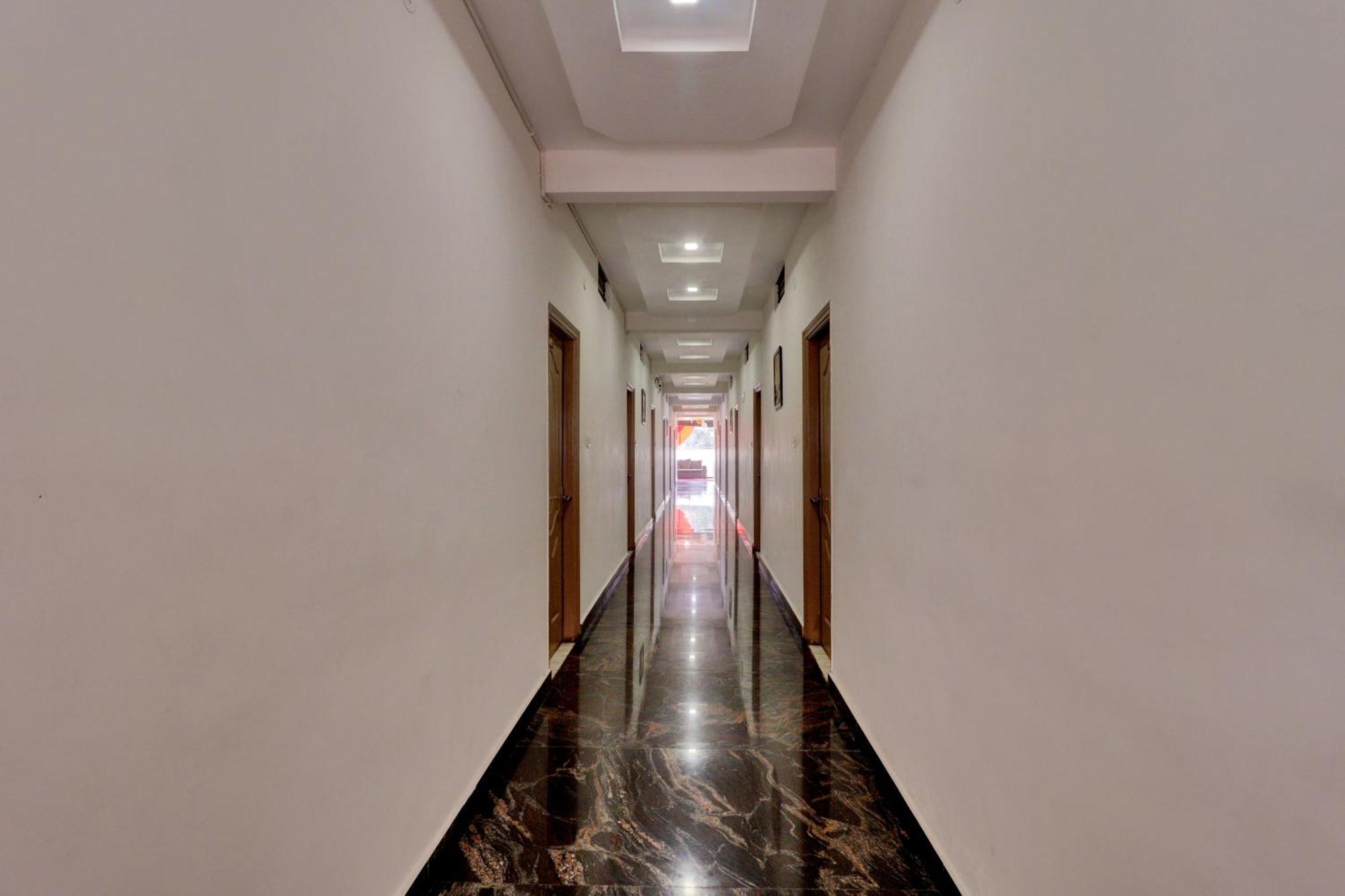 O Grand Arabian Hotel Bangalore