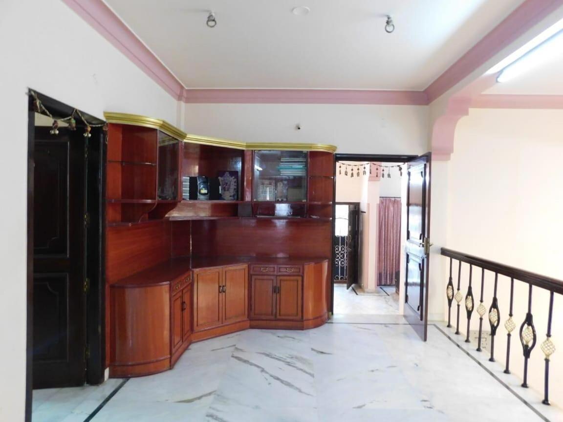Shreyas Spacious 5bhk Retreat * Bangalore