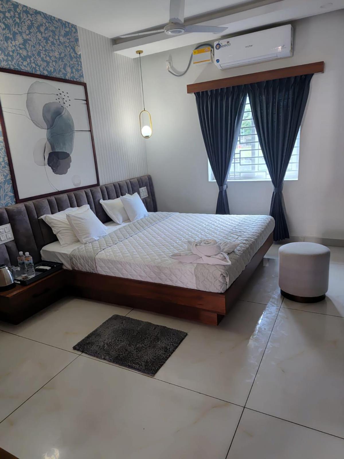 Hotel Xyz 5*