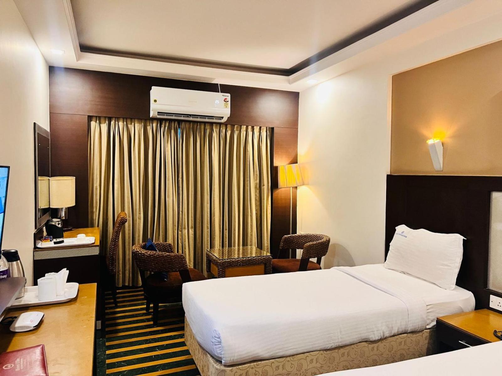 Hotel Dr Rajkumar International