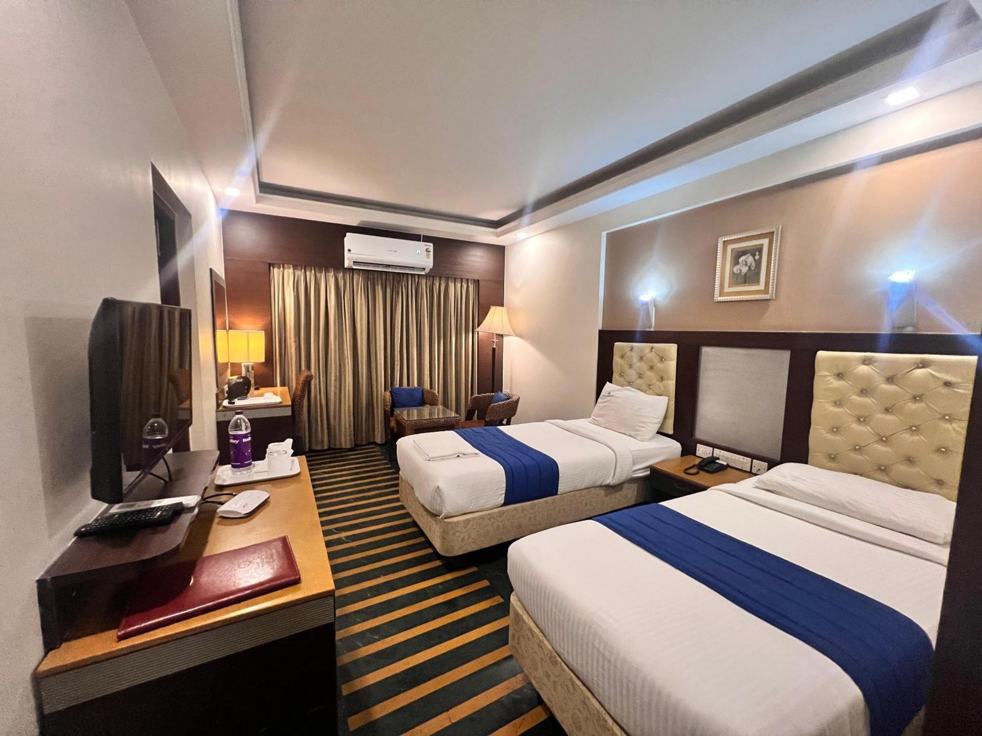 Dr Rajkumar International Hotel 3*