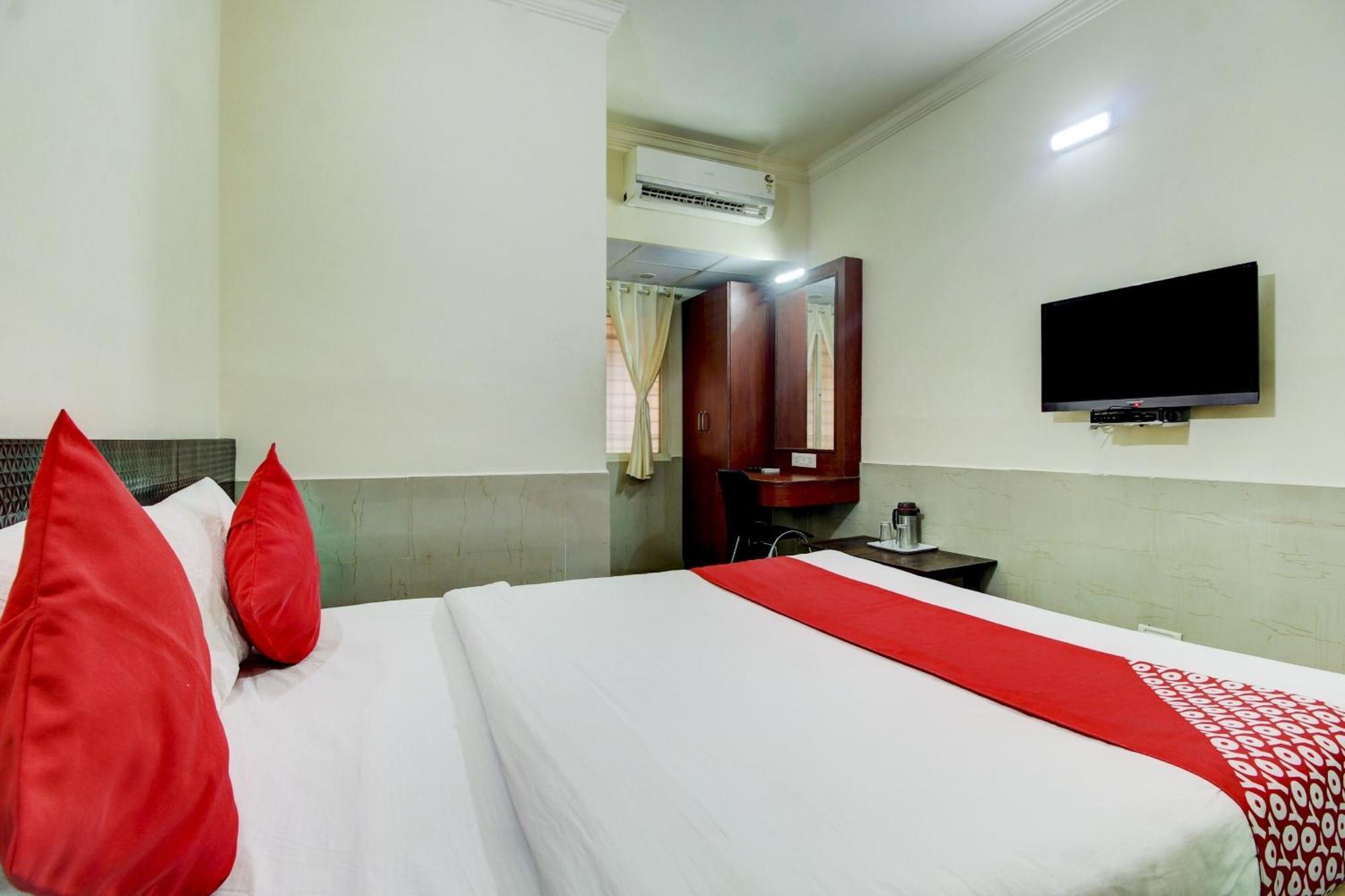 Super O Nar Comforts Near Ksr Railway Station 4*