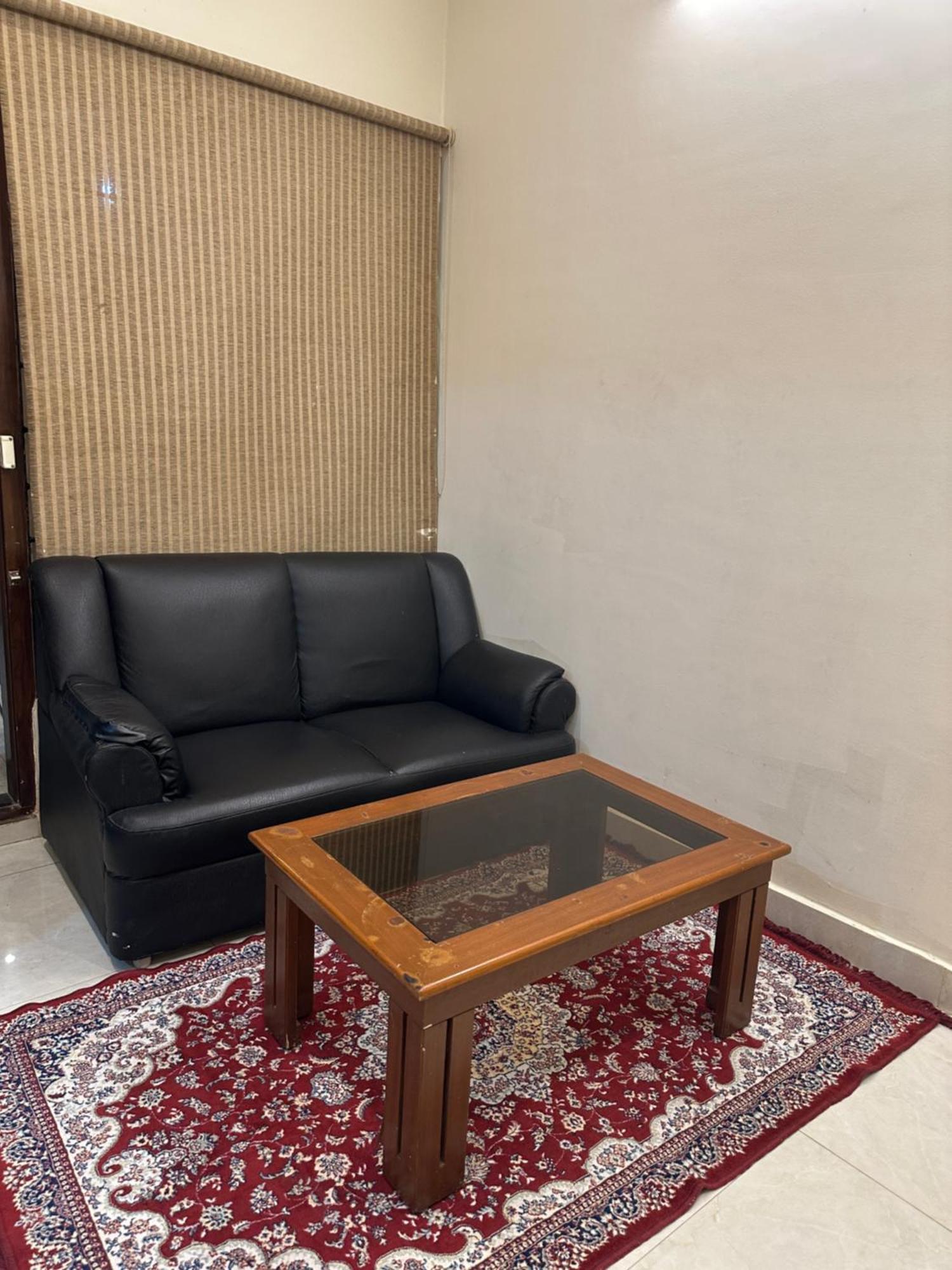 Aparthotel Modern Comfortable 1bhk Prime Location Service *
