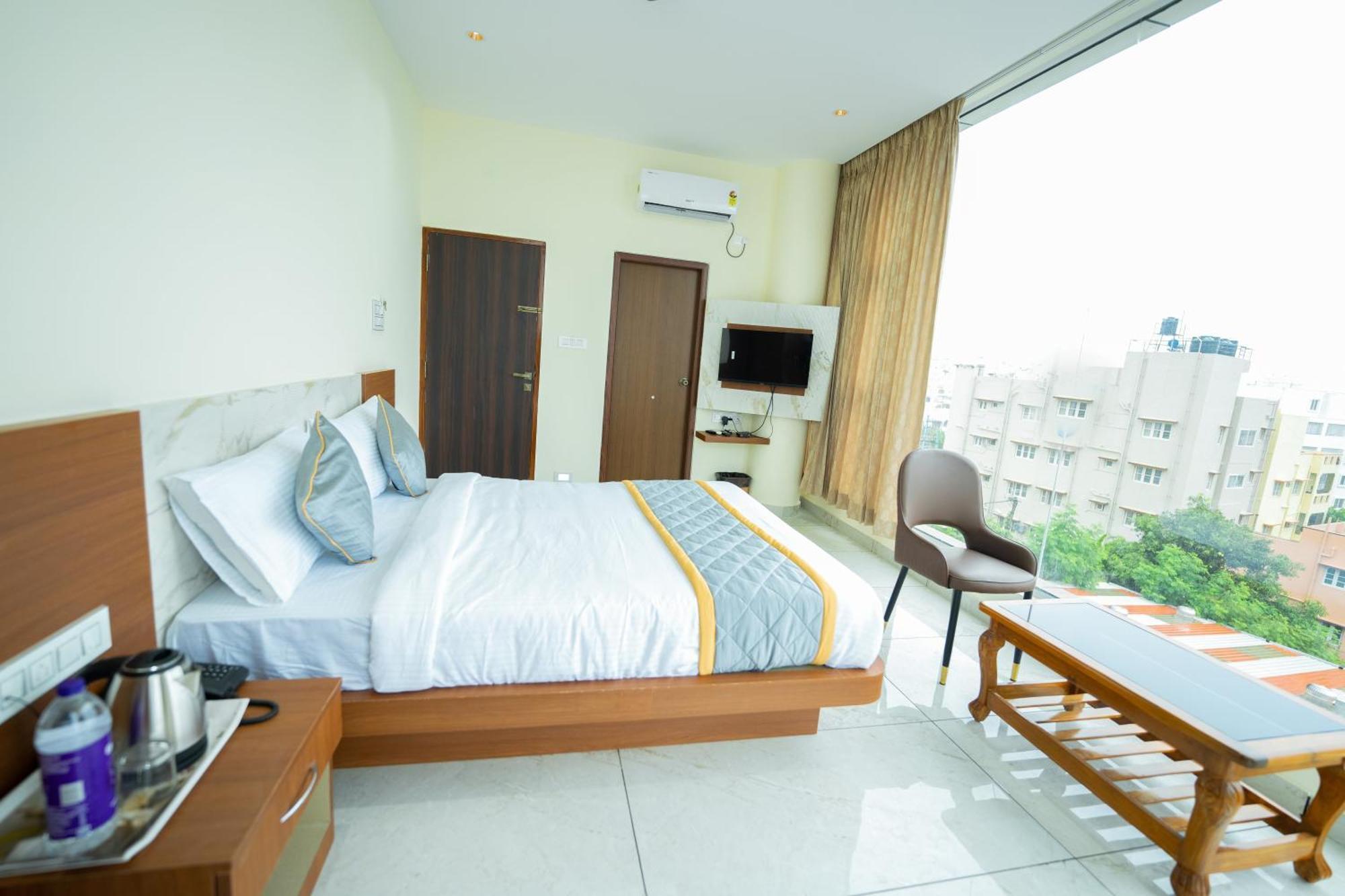 Sri Sai Castle In Hotel