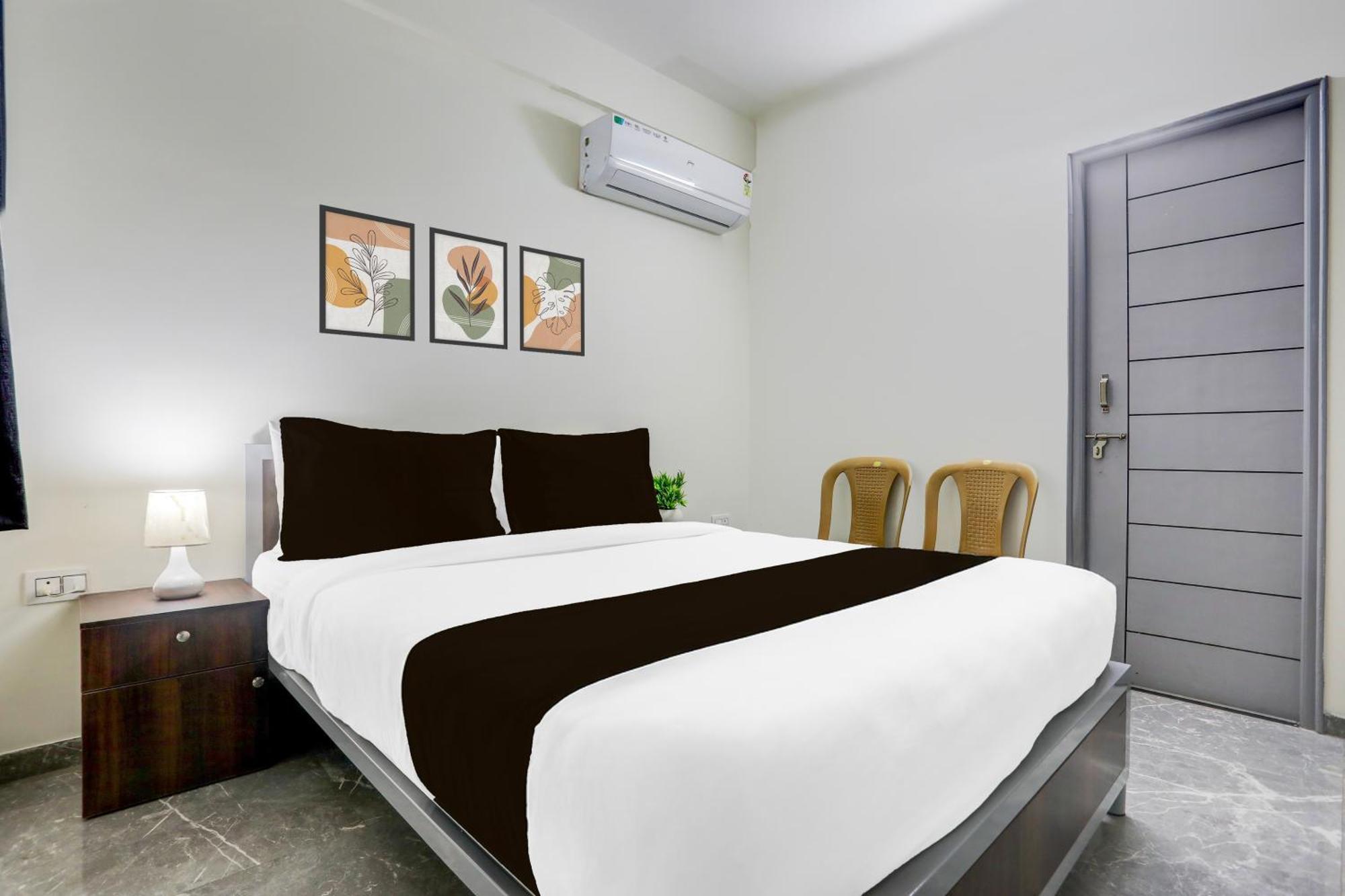 Hotel O Mayura Guest