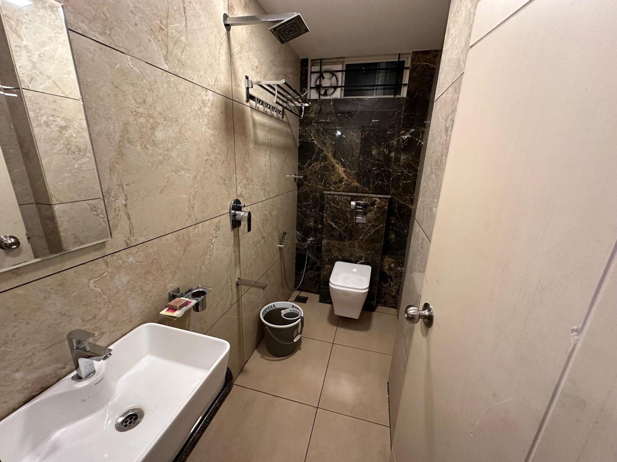 Hotel Collection O Local Square | Whitefield
