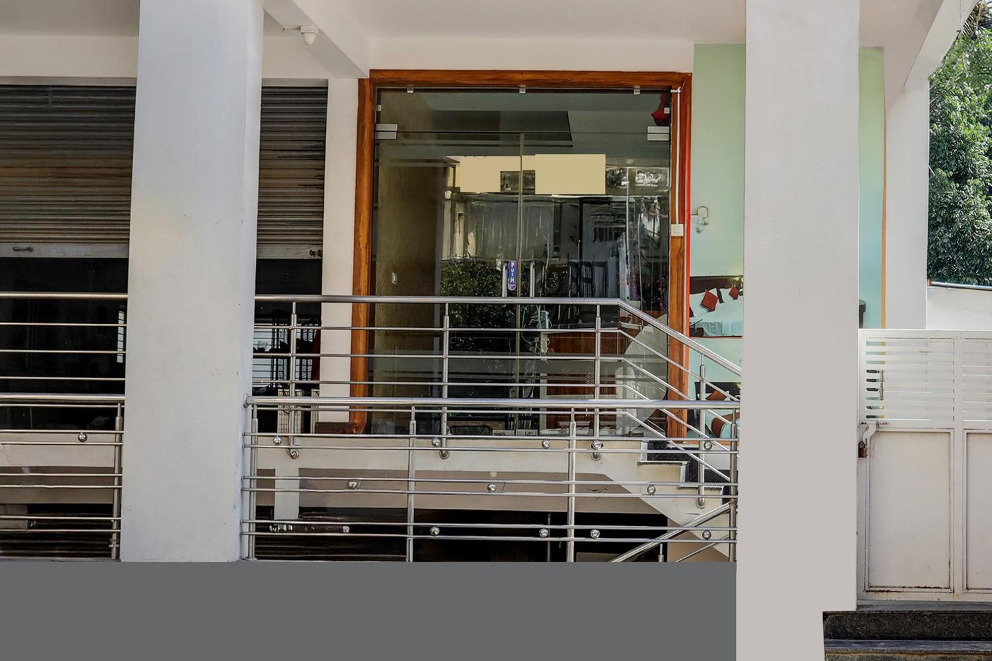 Fabhotel Royal 3* Bangalore