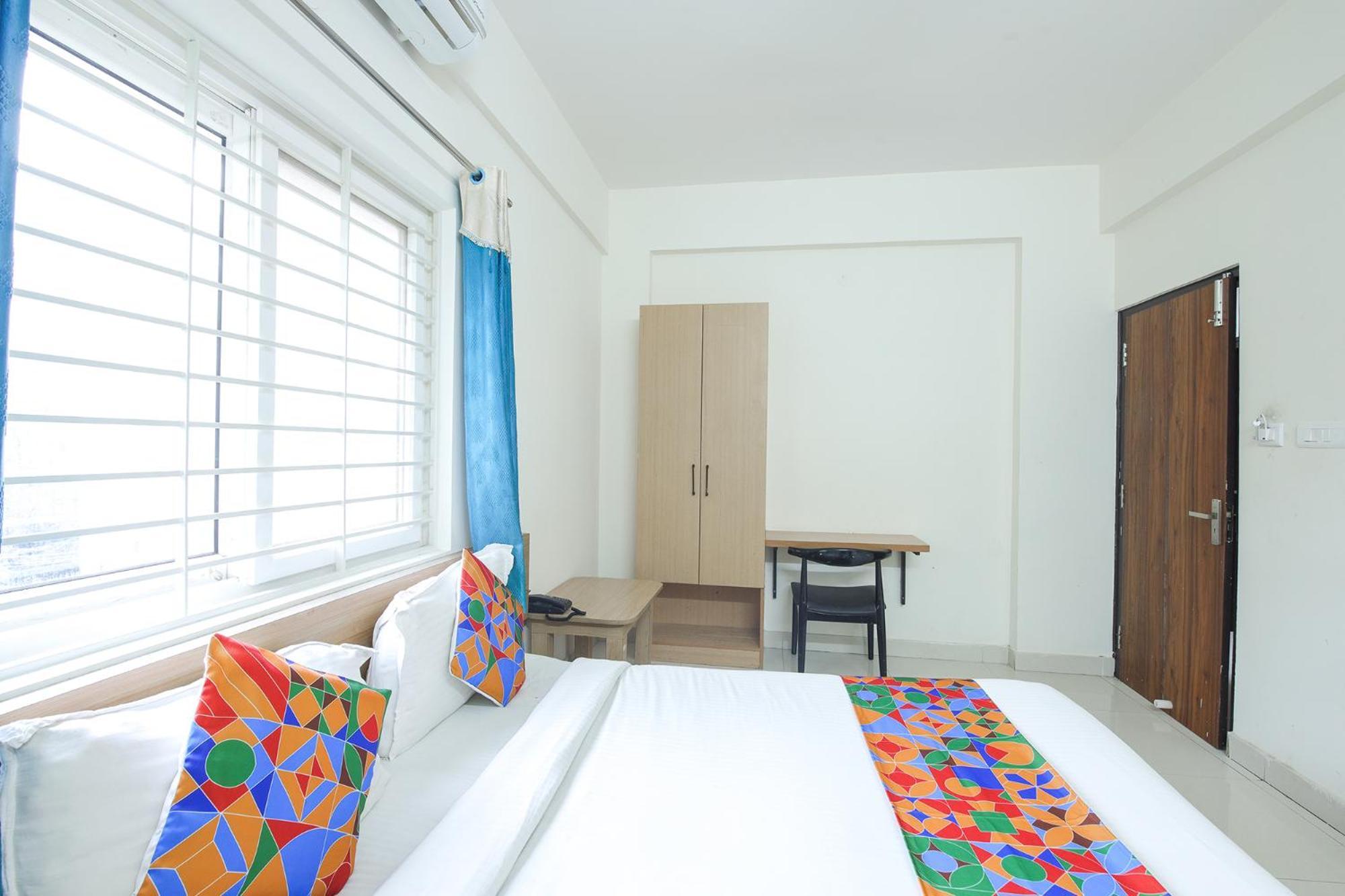 Fabhotel Golden Grand Hotel 3*
