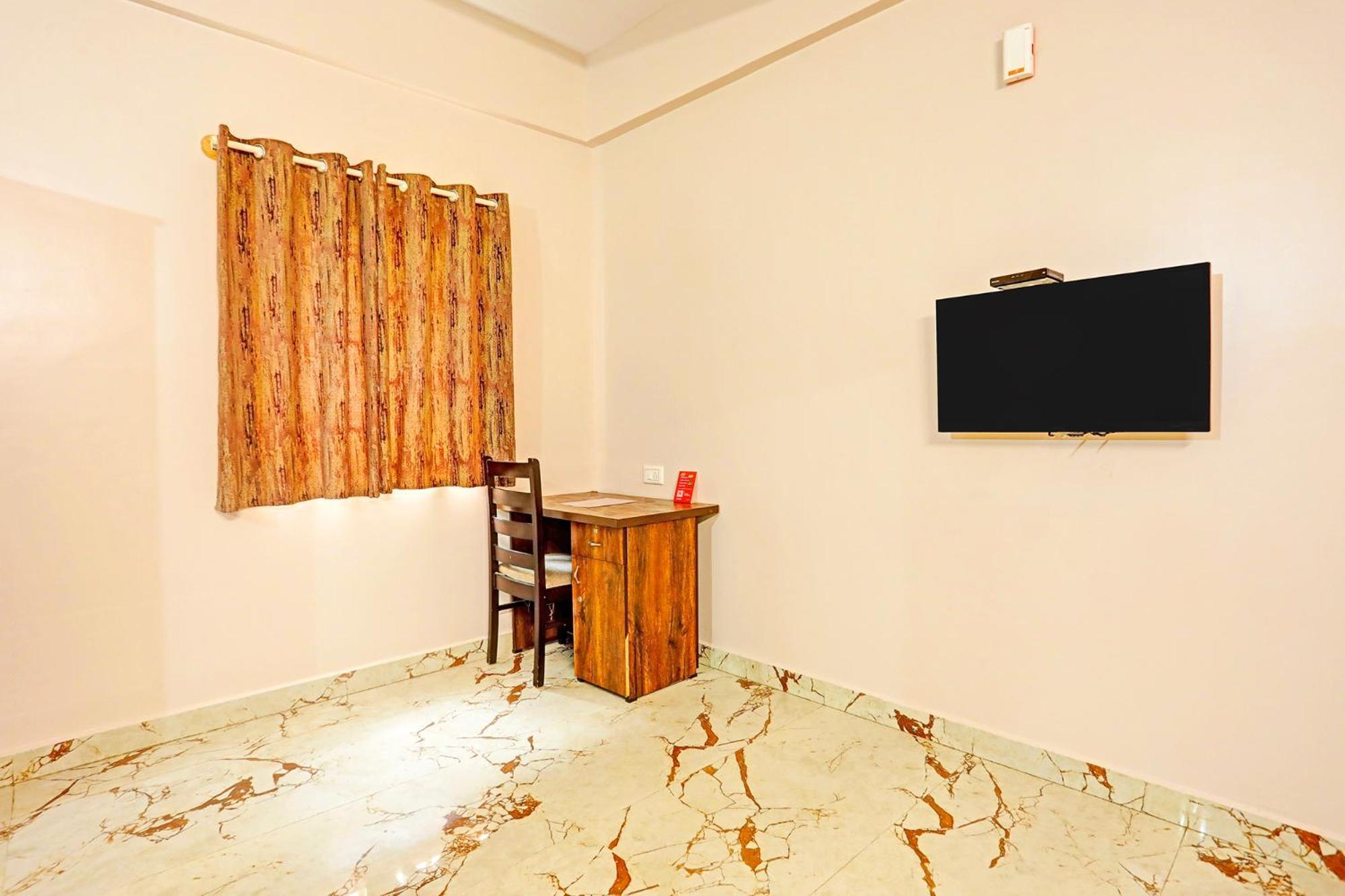 Fabhotel Kings Palace Manyata 3*