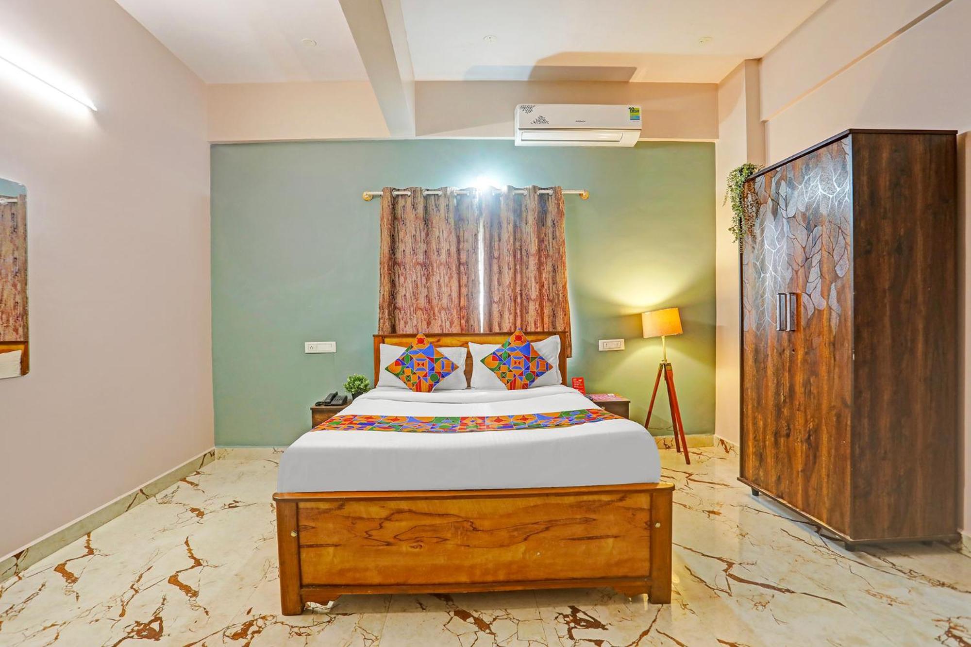Fabhotel Kings Palace Manyata 3*