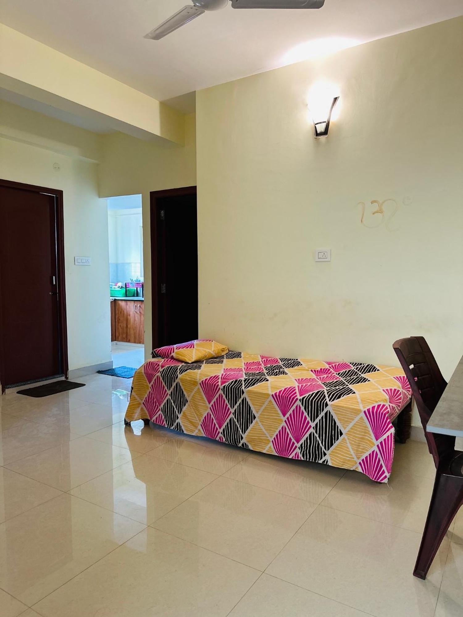 Apartment Kargil Stays- Dedicated 1bhk Flat With Balcony Bangalore