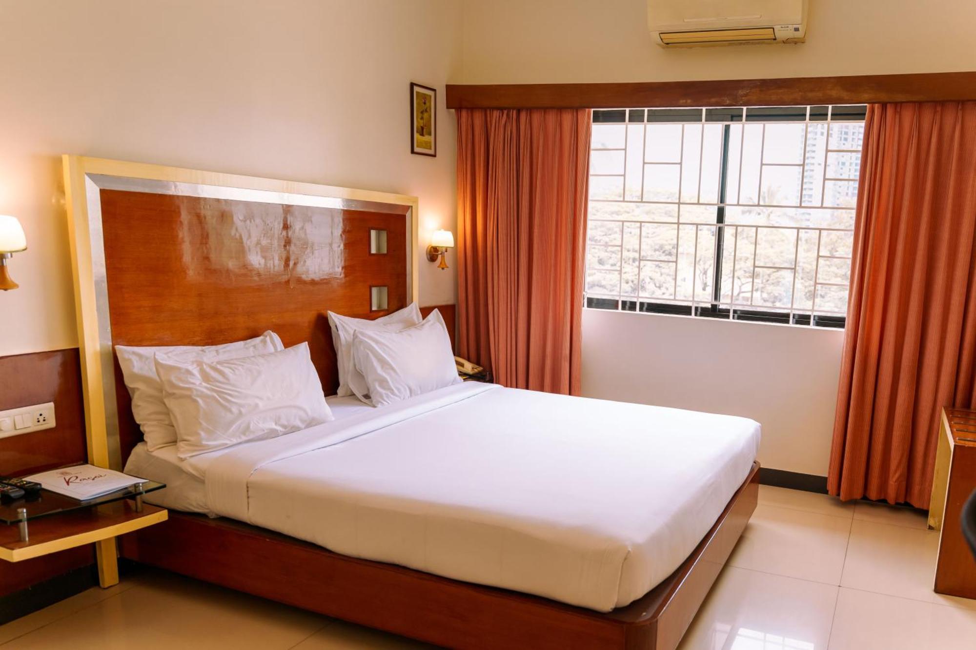 Bisque Magaji Orchid - Near Majestic Railway Station 3*