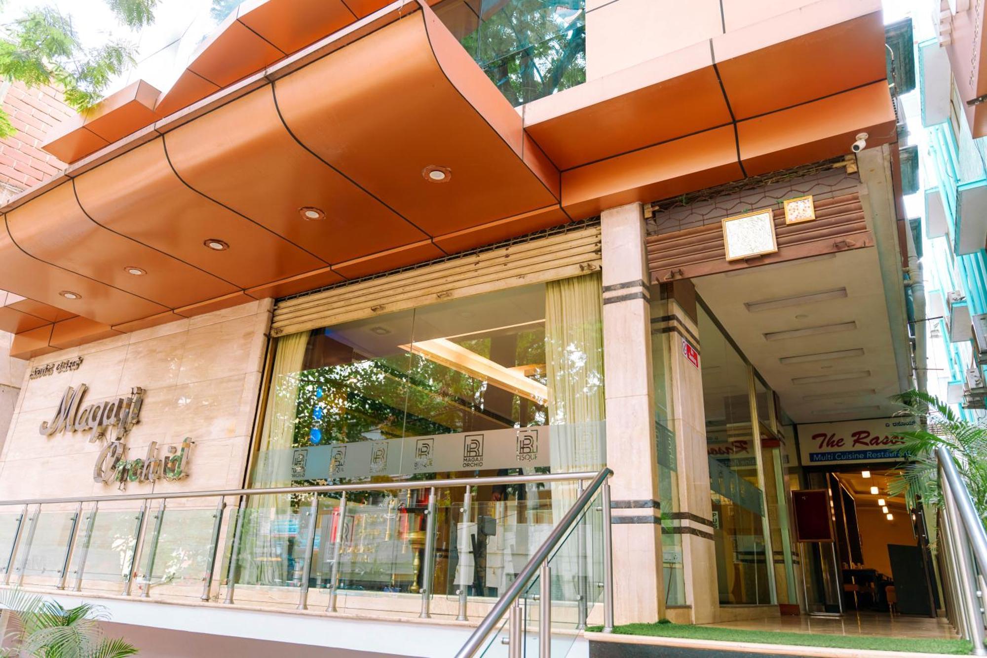 Bisque Magaji Orchid - Near Majestic Railway Station 3*