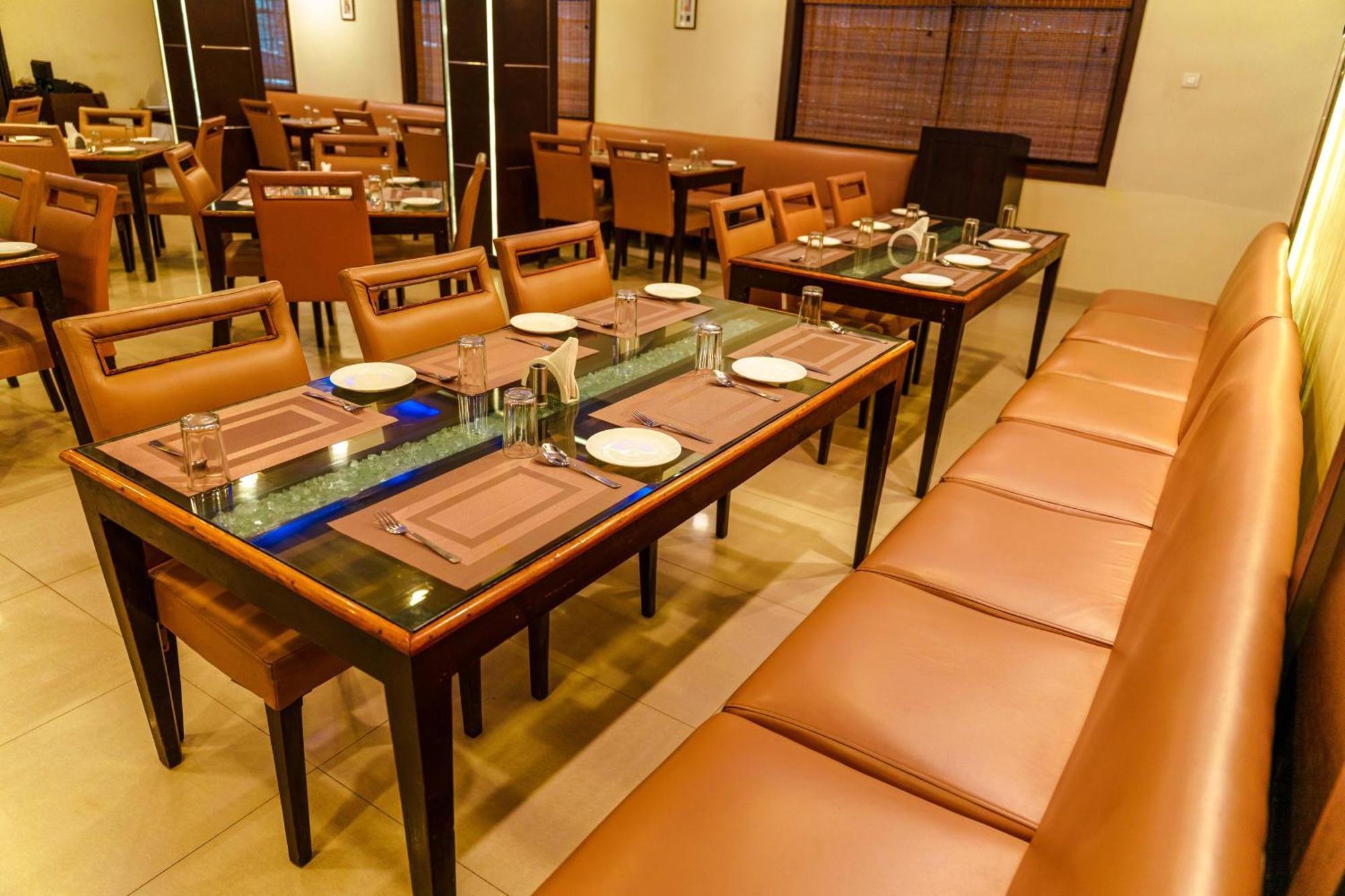 Bisque Magaji Orchid - Near Majestic Railway Station 3*