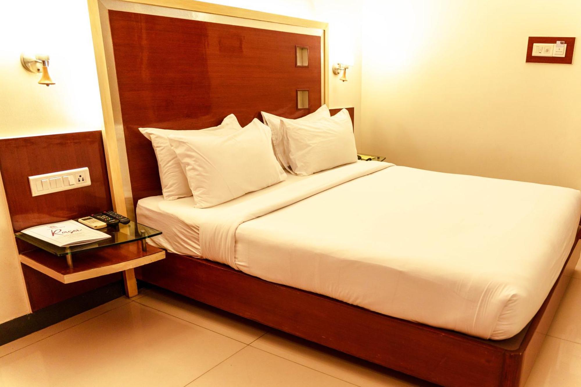 Bisque Magaji Orchid - Near Majestic Railway Station Hotel