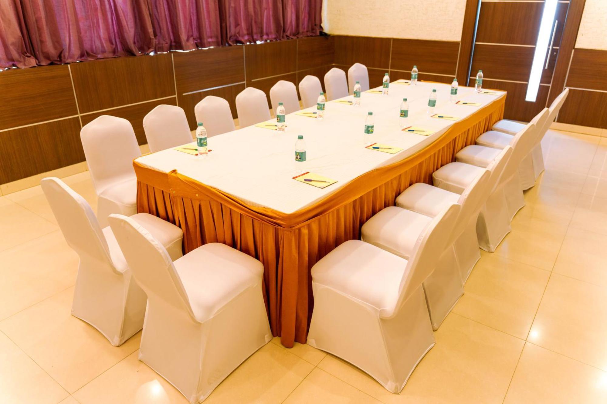 Hotel Bisque Magaji Orchid - Near Majestic Railway Station Bangalore