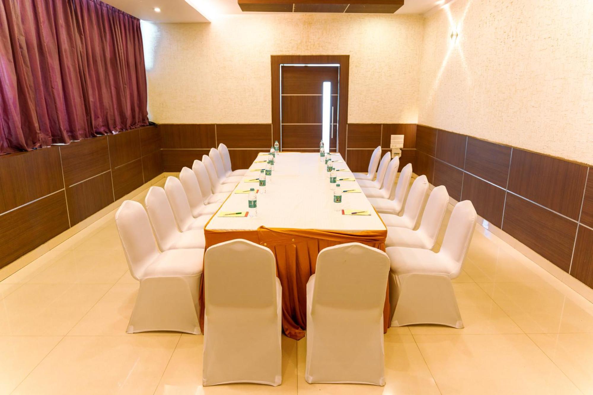 Bisque Magaji Orchid - Near Majestic Railway Station Bangalore