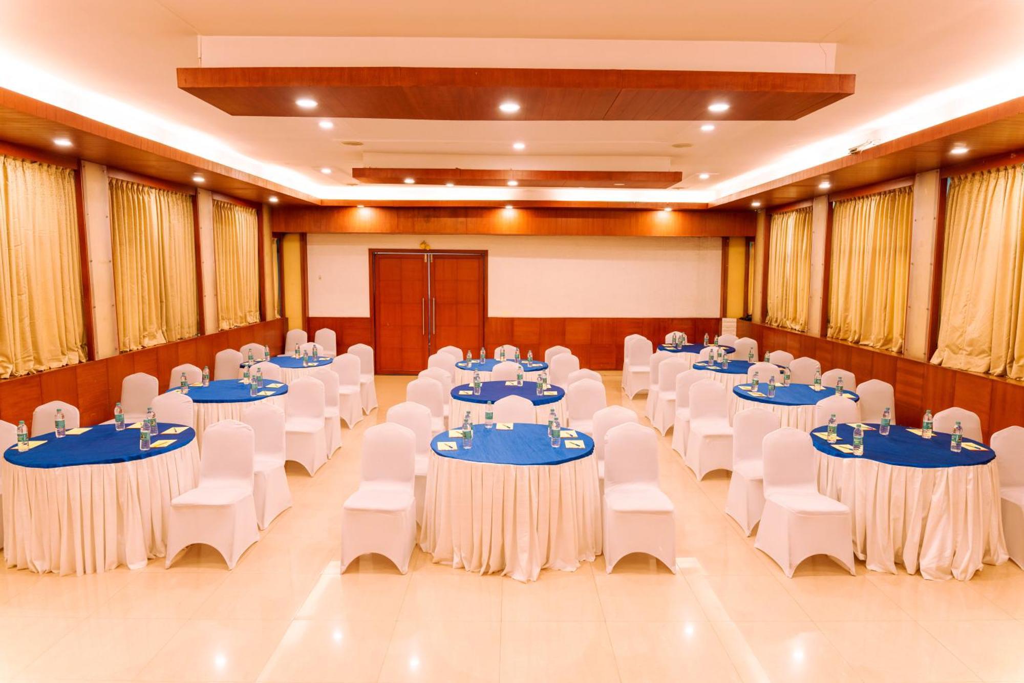 Bisque Magaji Orchid - Near Majestic Railway Station Hotel