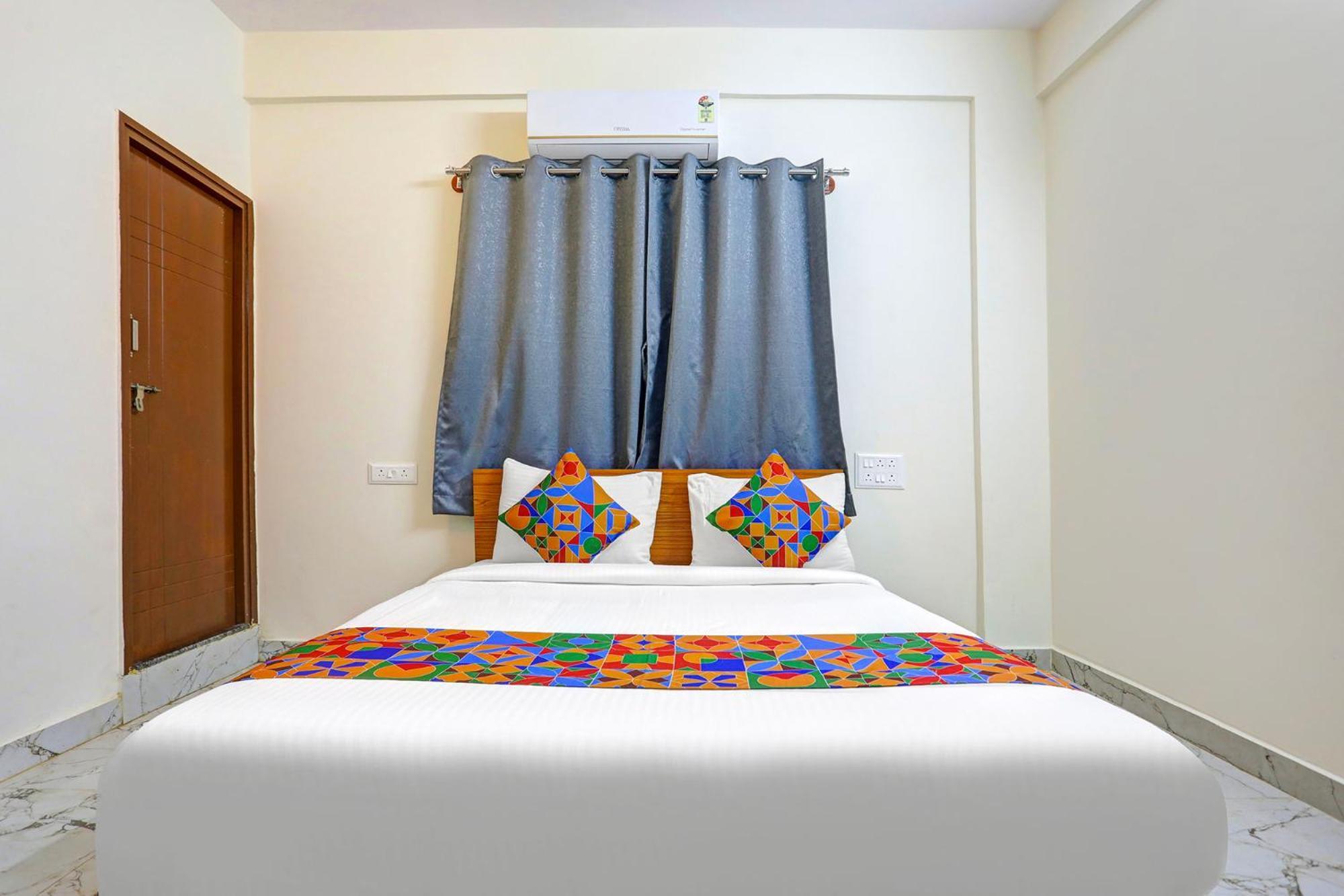 Hotel Fabhotel Tarini Comforts