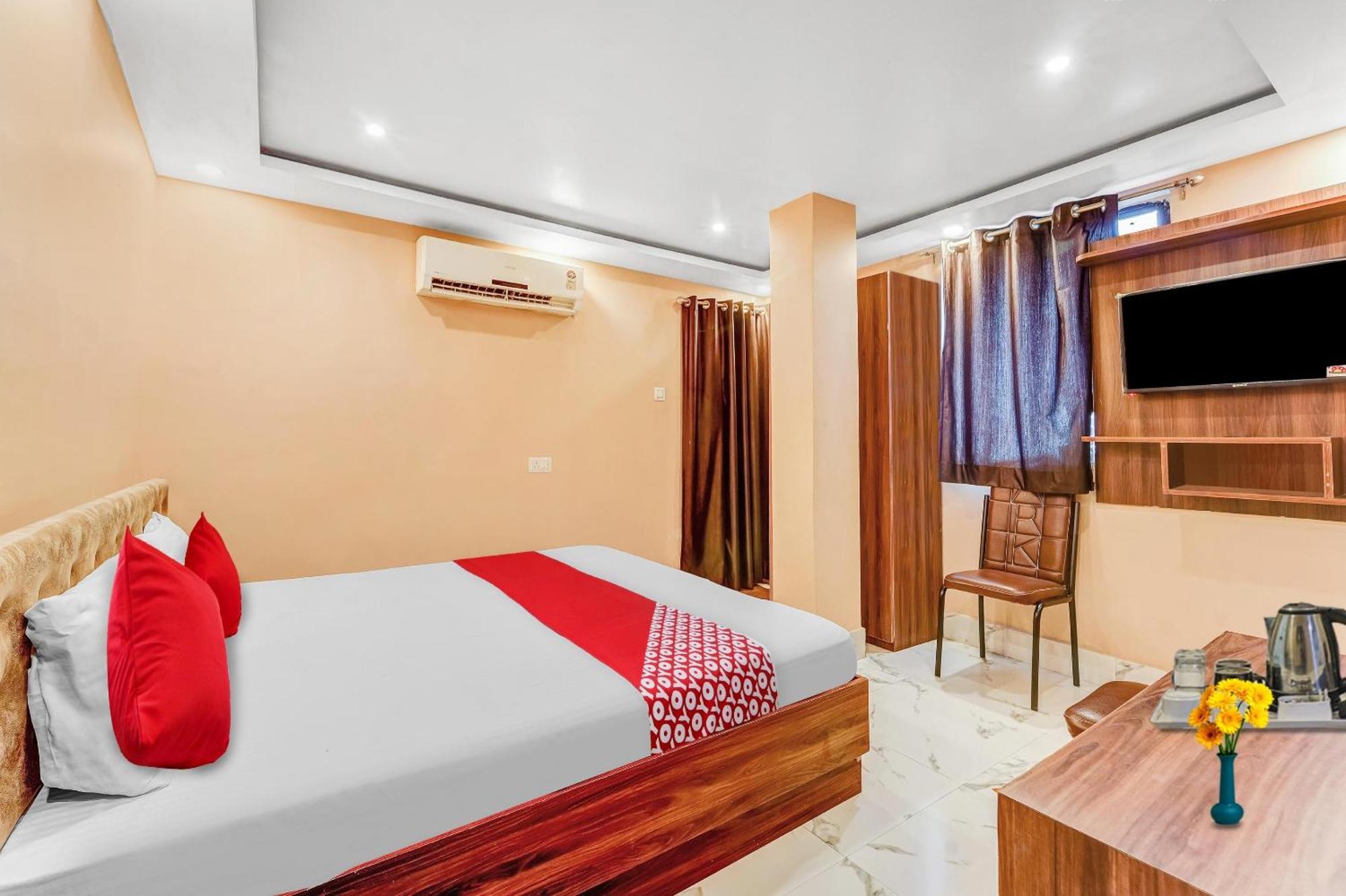 O N D S Comforts Hotel *