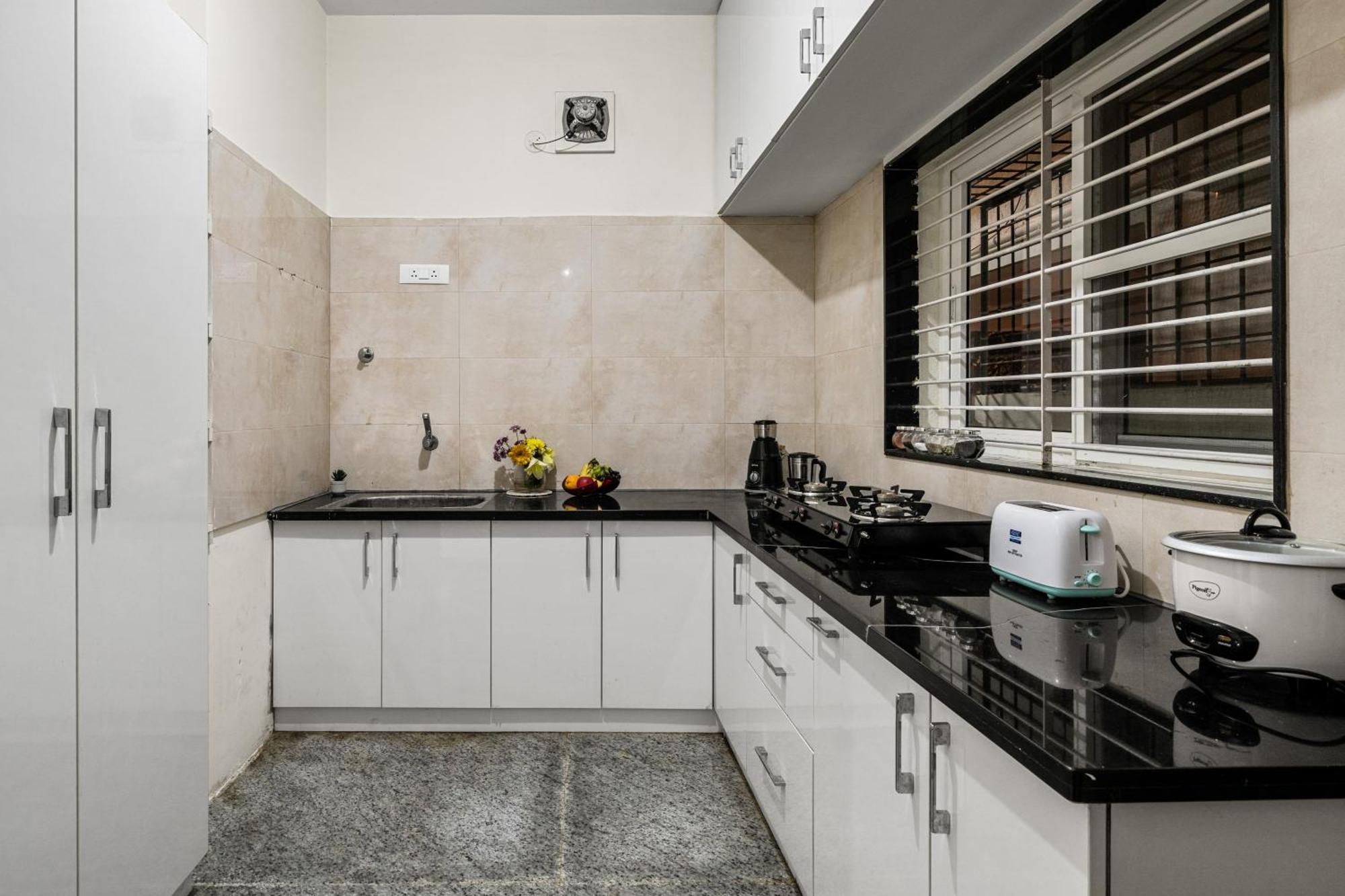 Villa Gatsby 2bhk Luxury By Spacez *