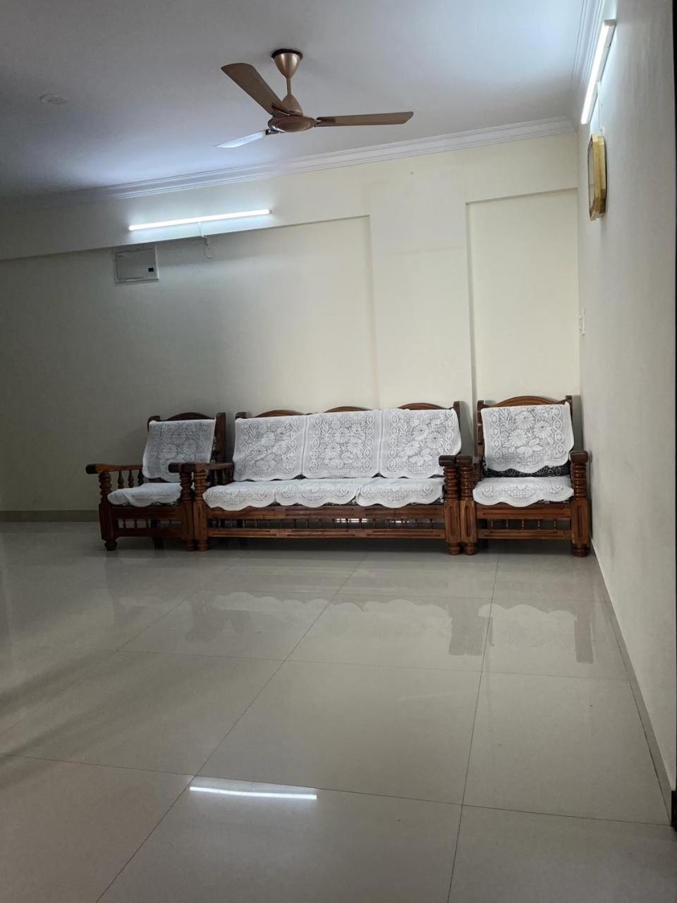 2 Bedroom Family In Cooke Town Bangalore