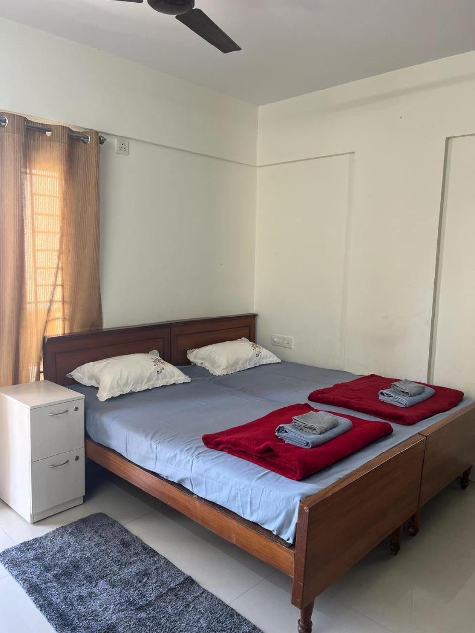 2 Bedroom Family In Cooke Town